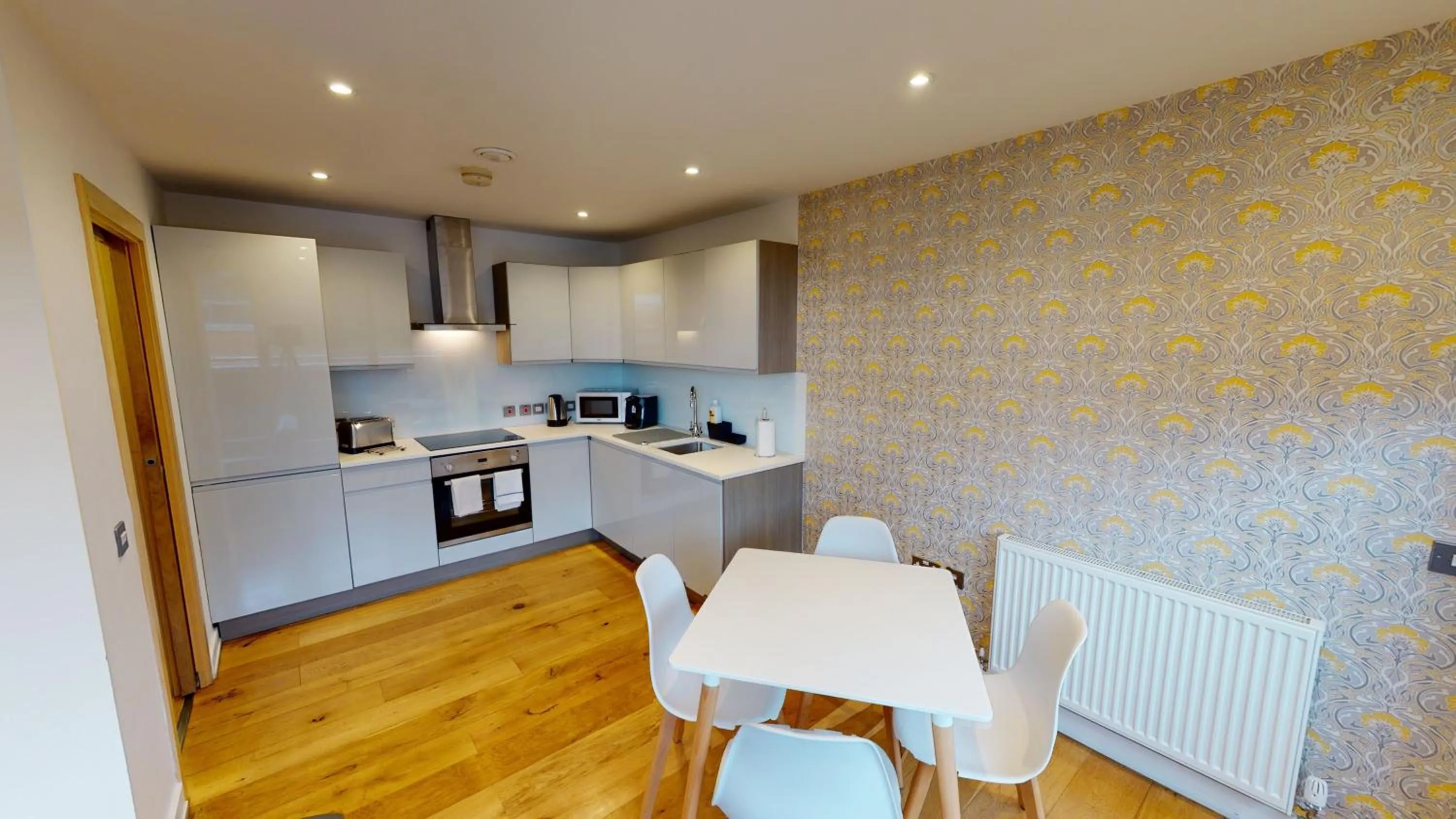 Kitchen or kitchenette in Quay Apartments Manchester