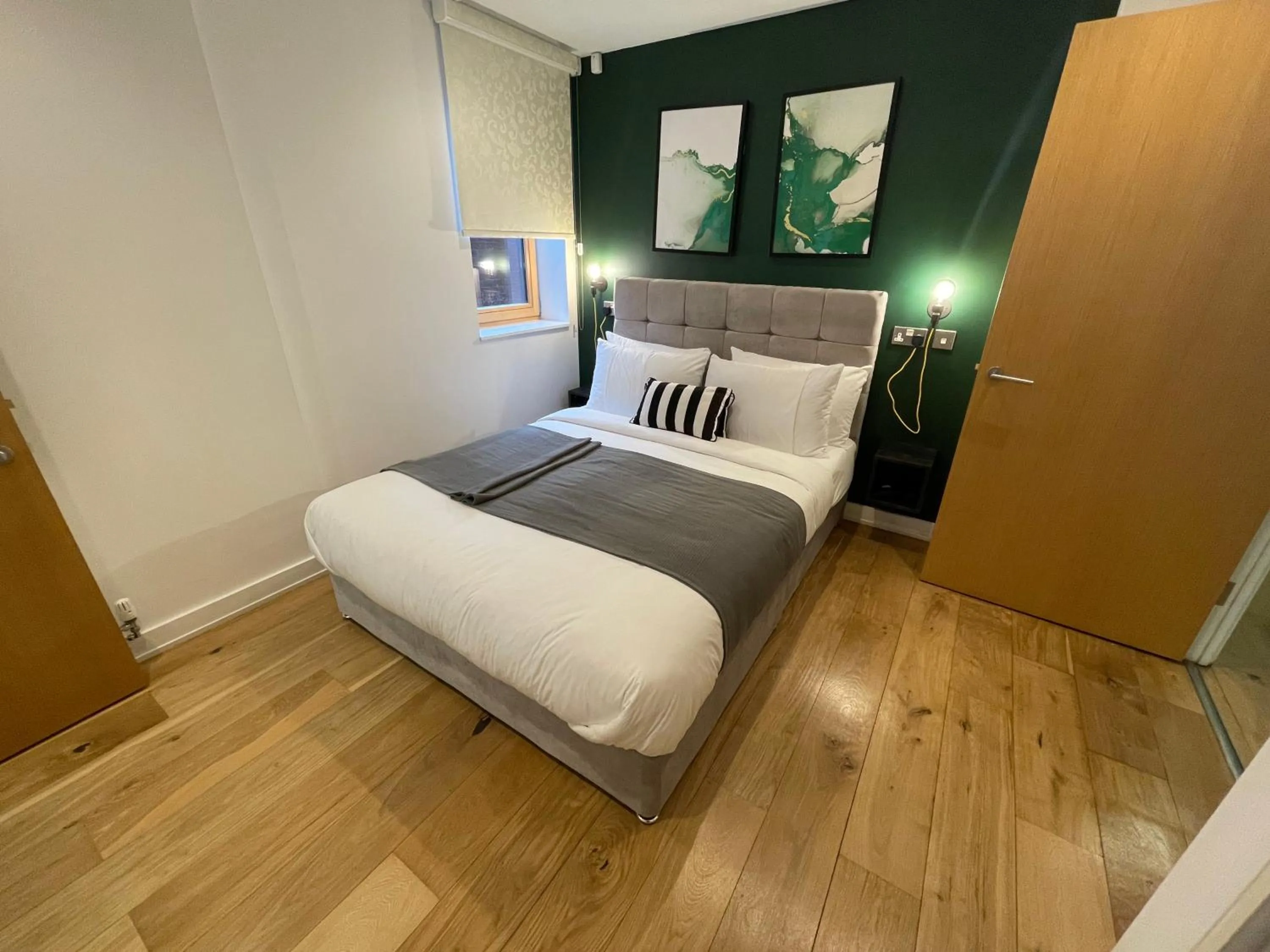 Bed in Quay Apartments Manchester