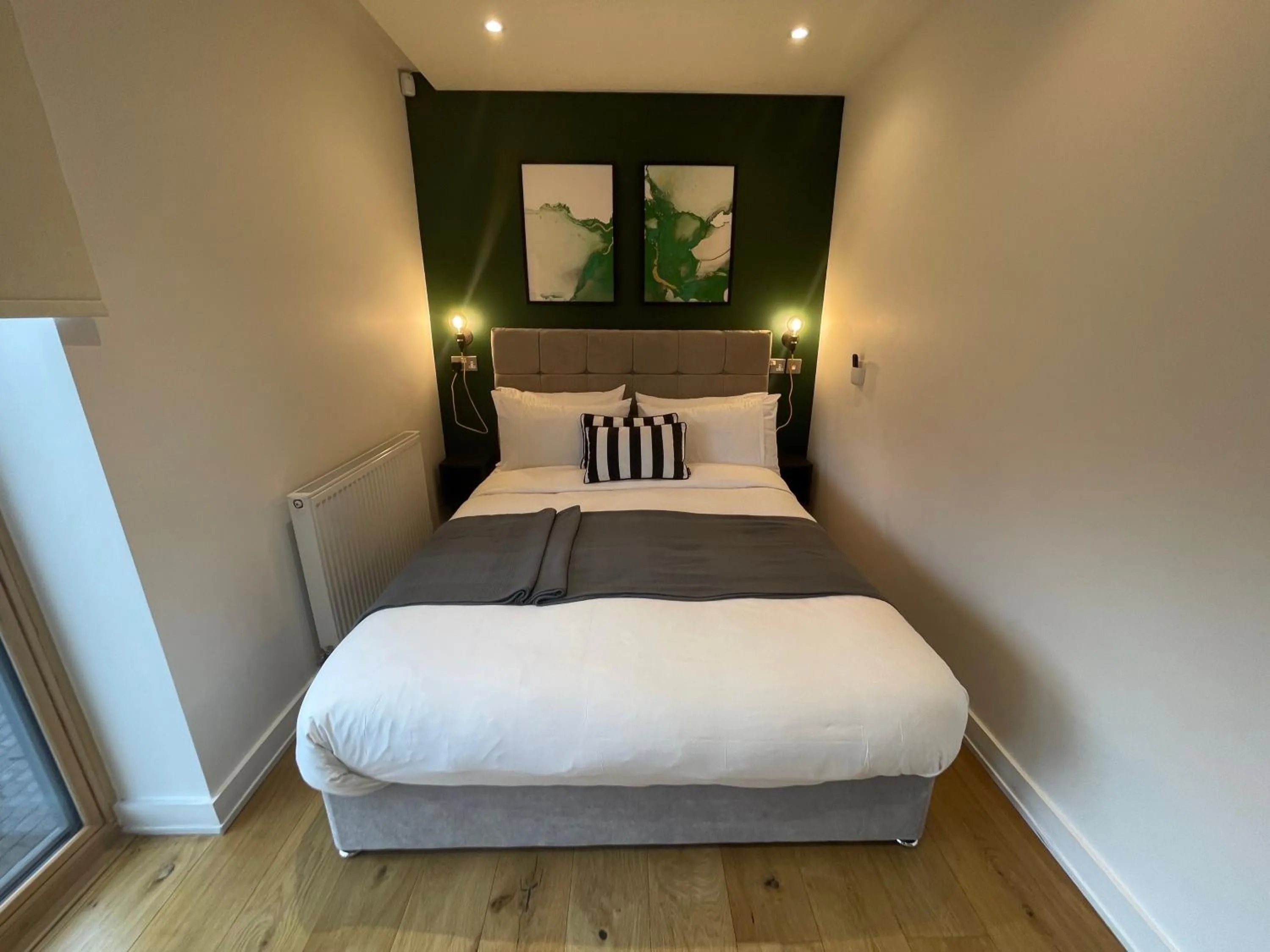 Bed in Quay Apartments Manchester