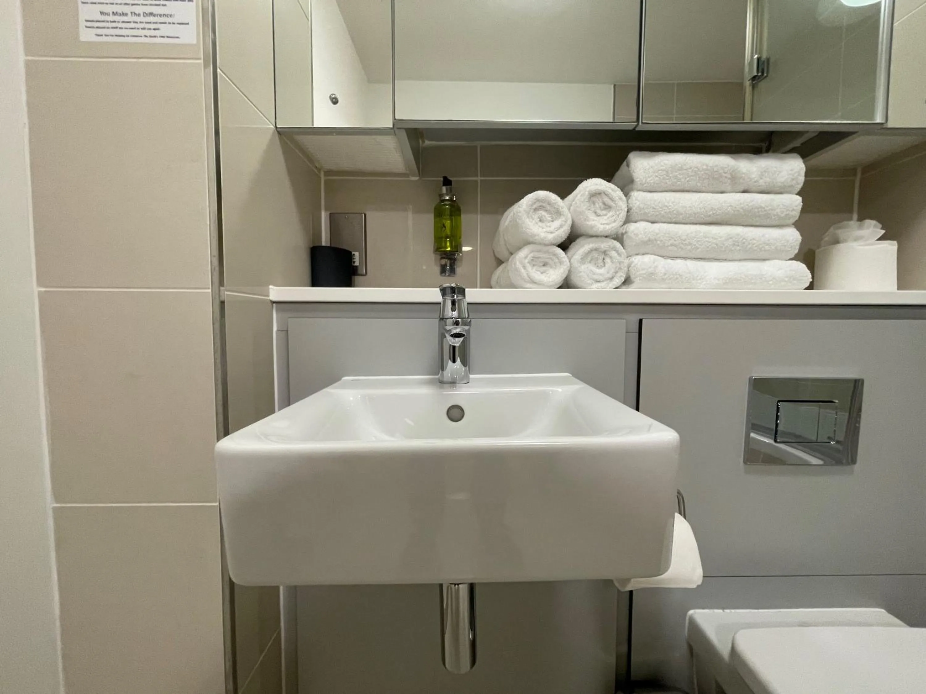 Toilet in Quay Apartments Manchester