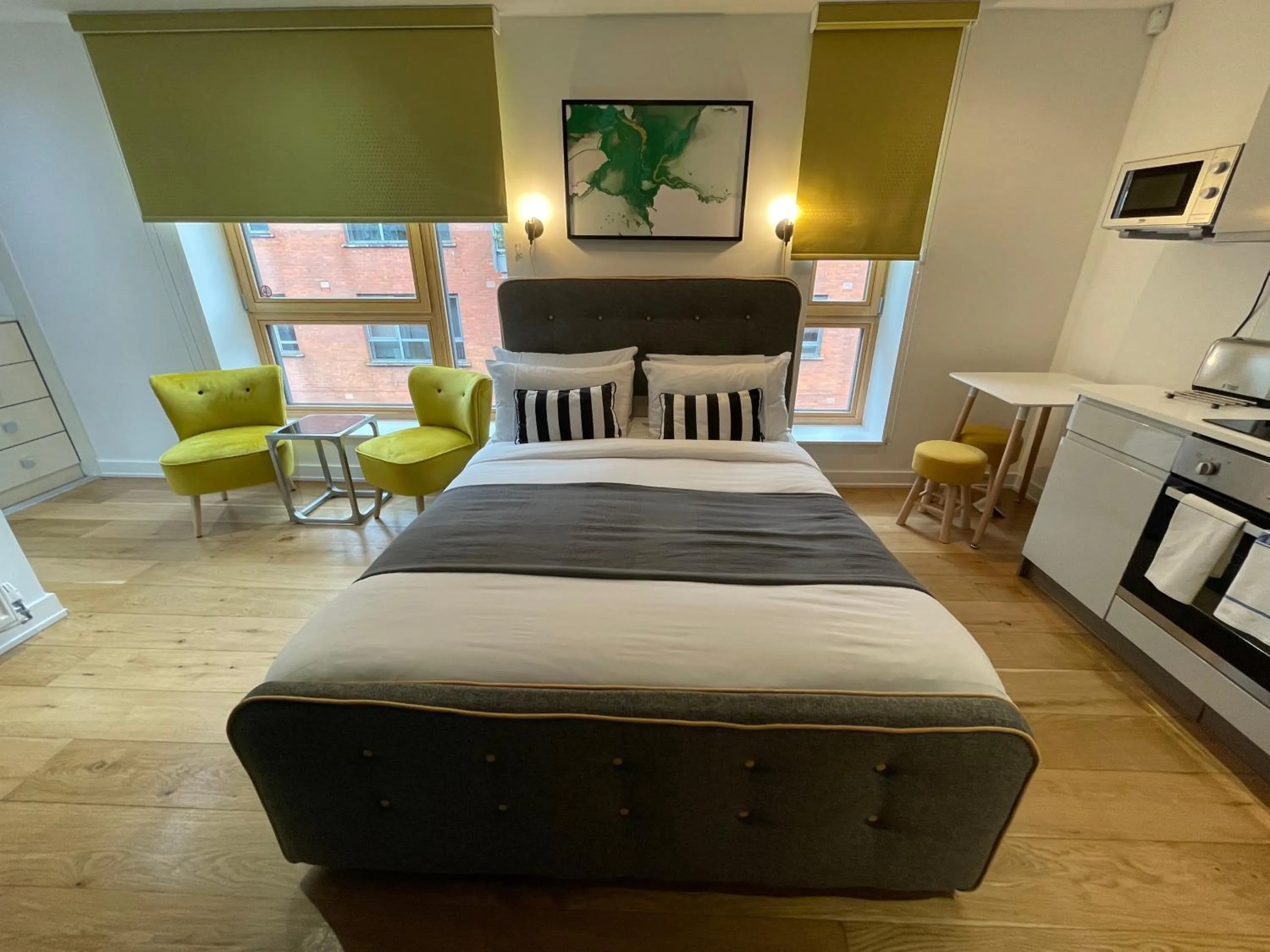 Bed in Quay Apartments Manchester