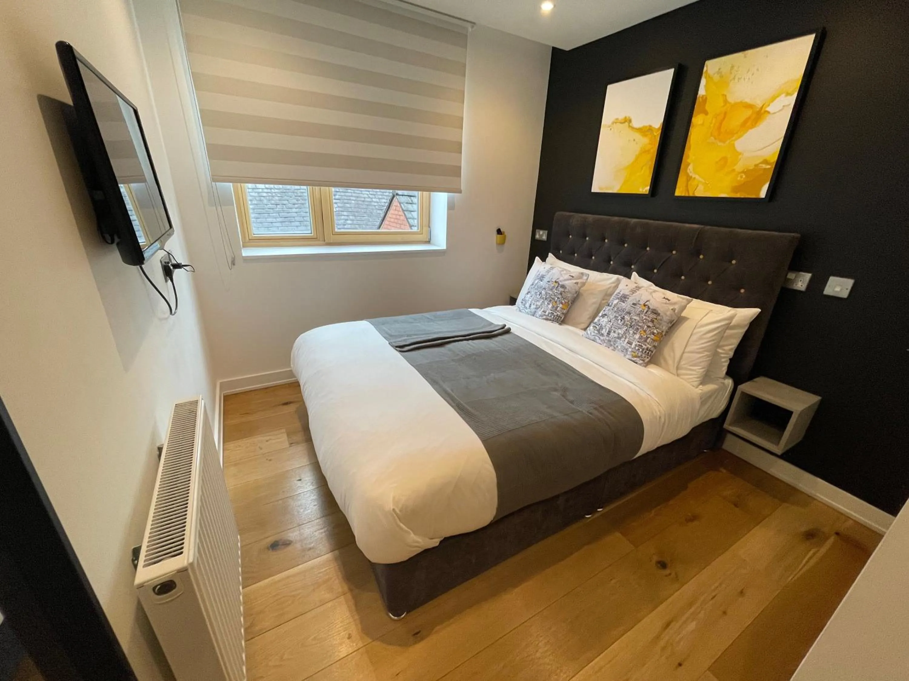 Bed in Quay Apartments Manchester