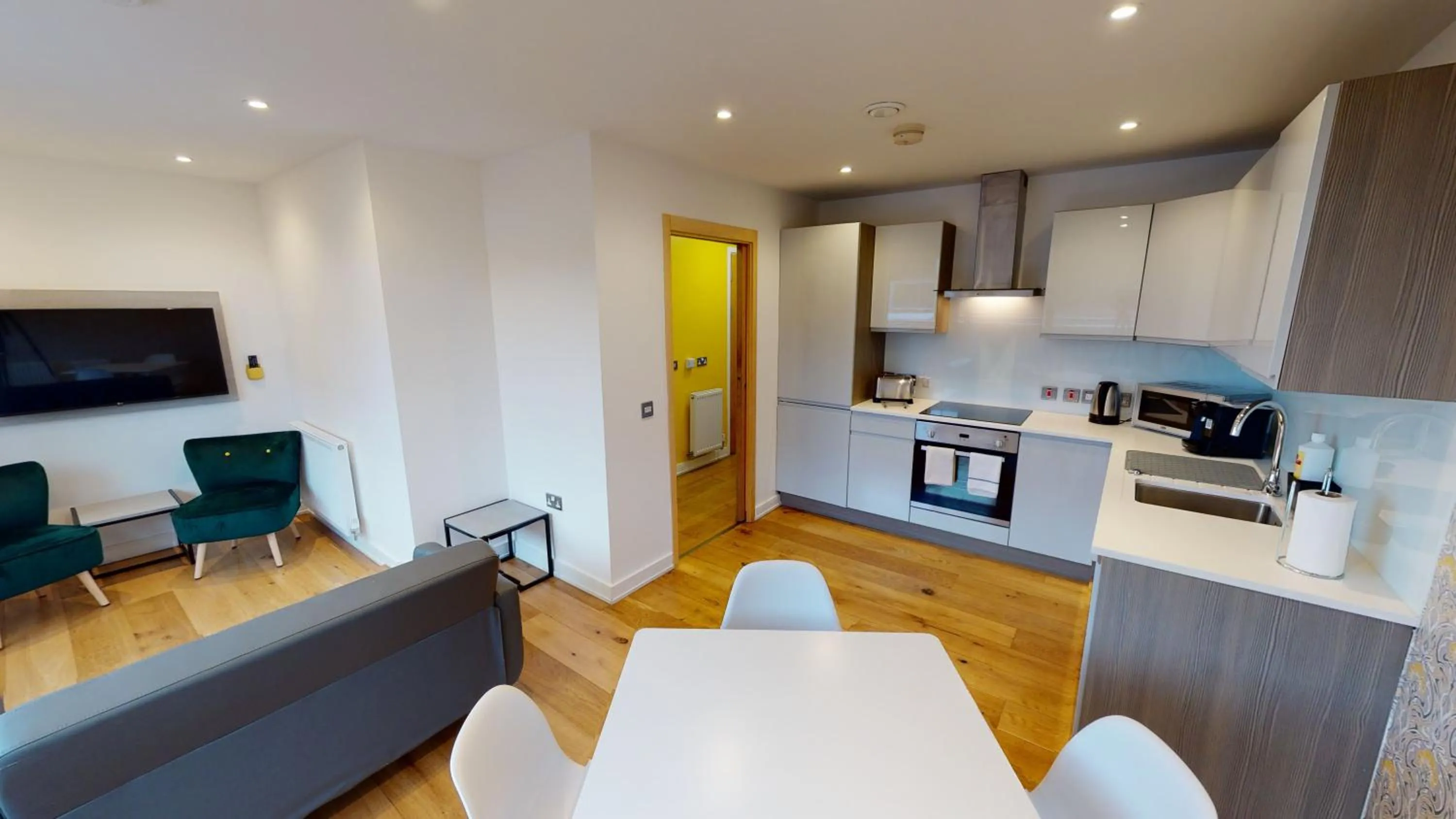 TV and multimedia in Quay Apartments Manchester