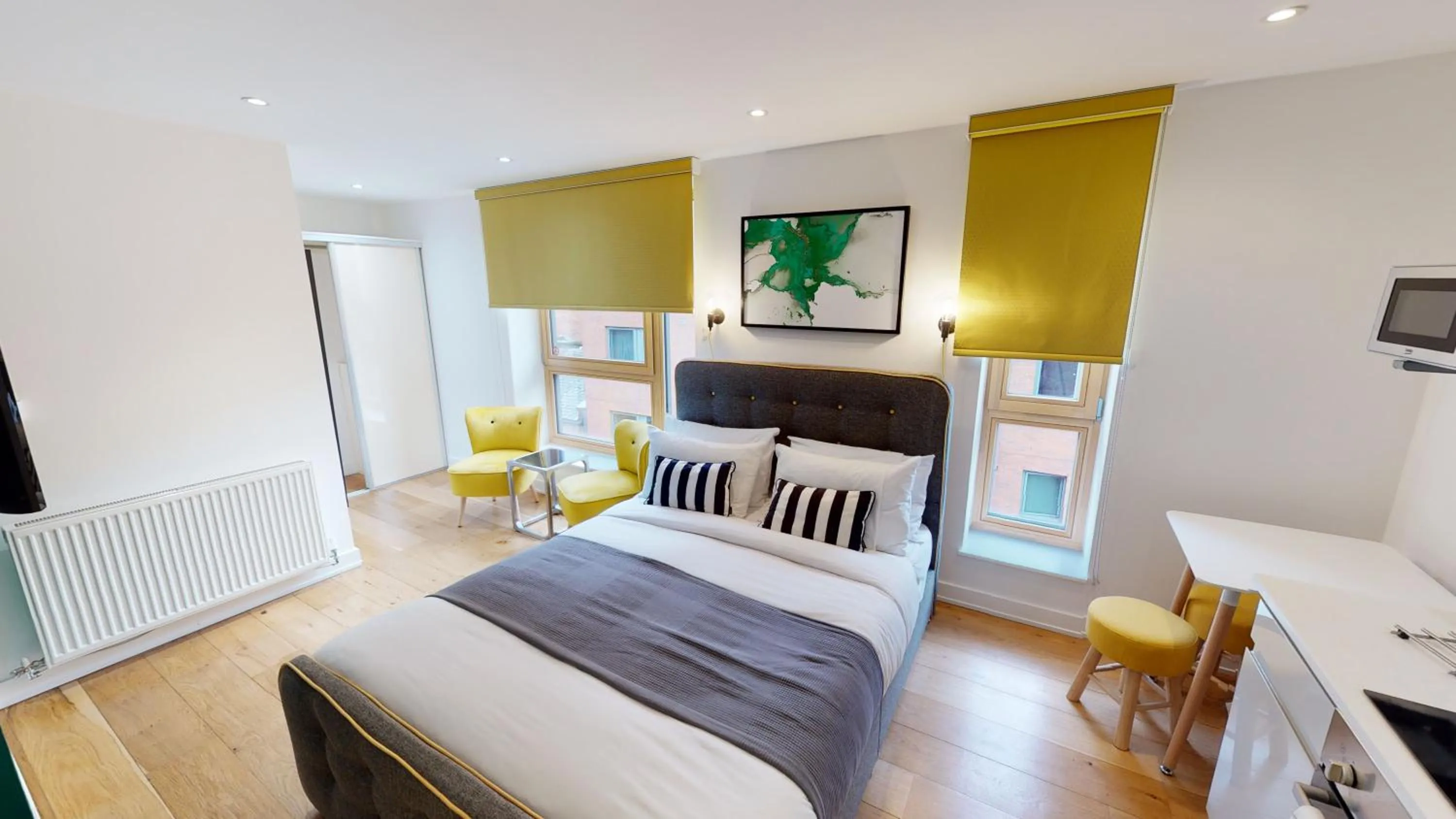 Bed in Quay Apartments Manchester