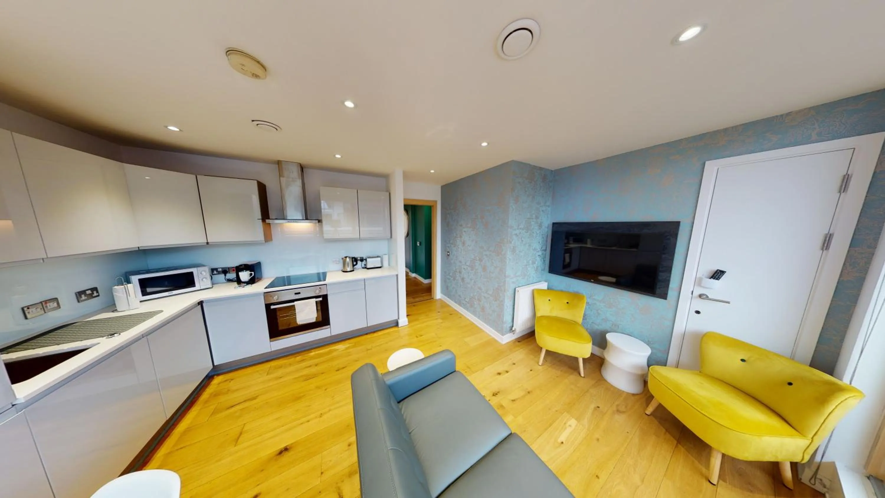 TV and multimedia in Quay Apartments Manchester
