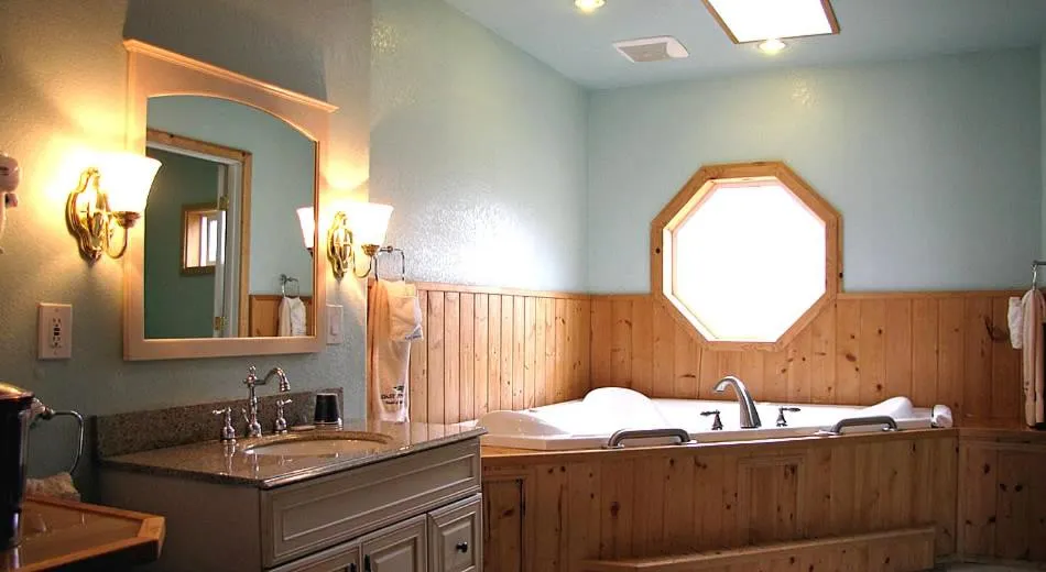 Decorative detail, Bed in Coast Inn and Spa