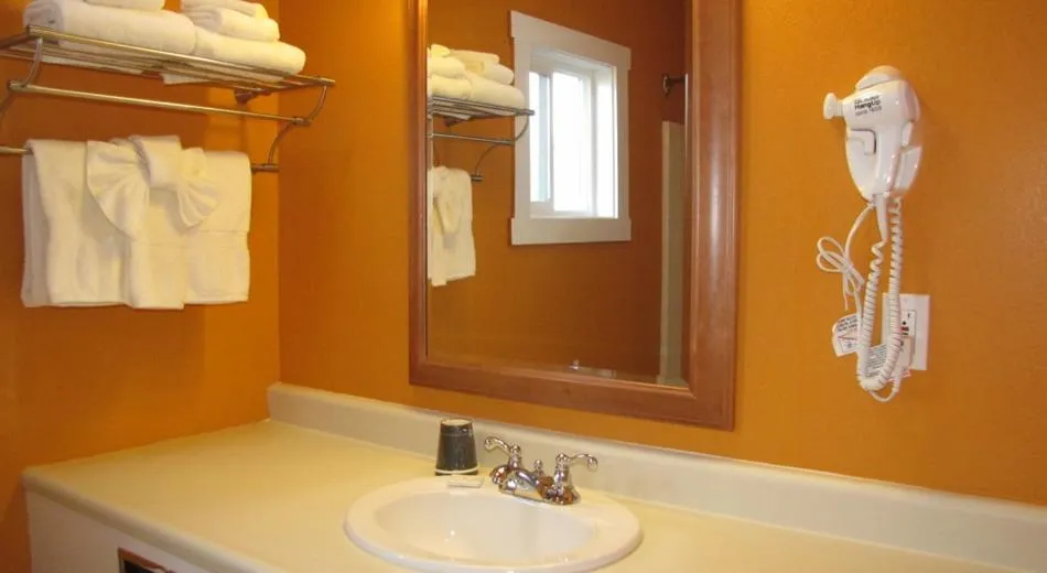 Bathroom in Coast Inn and Spa