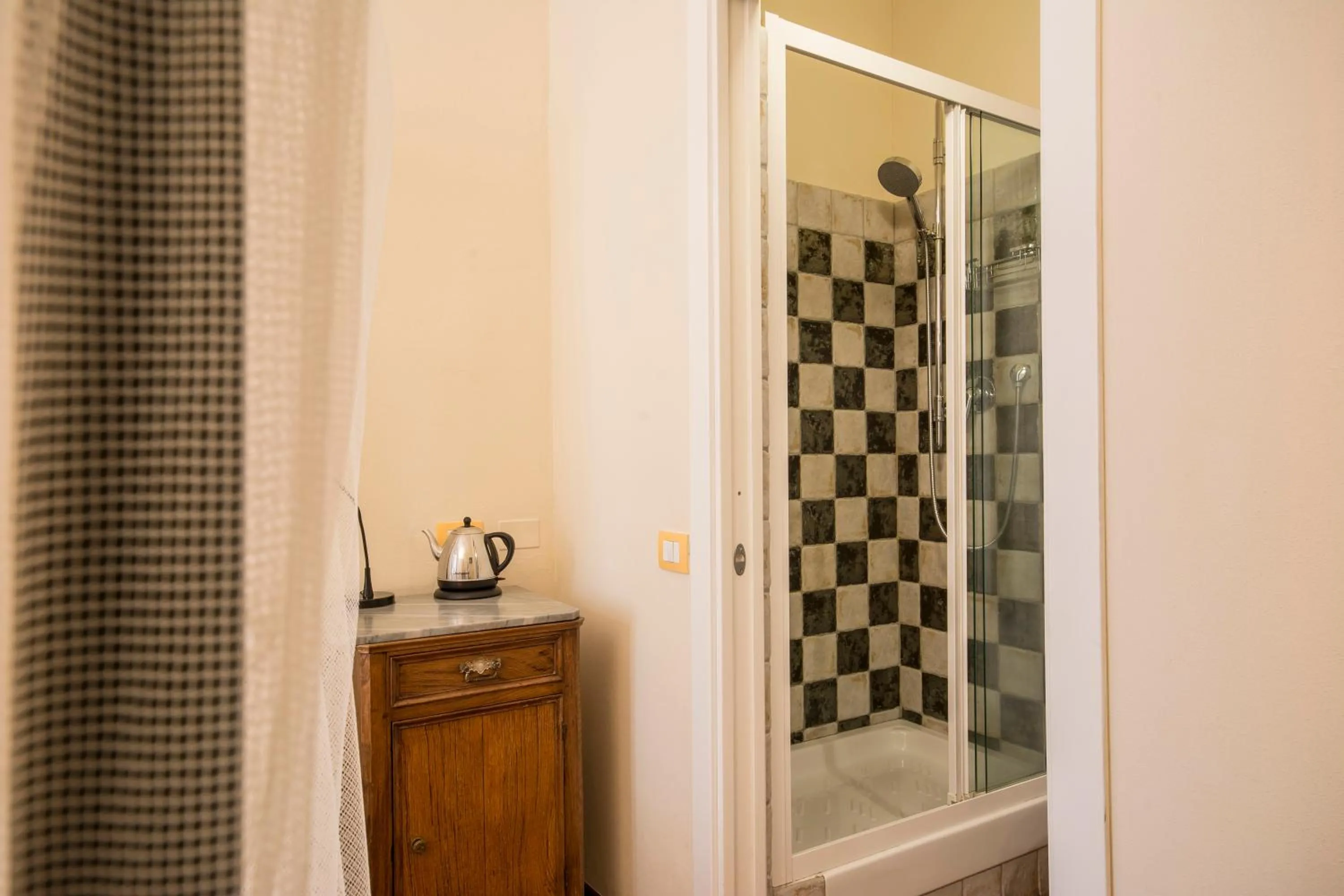 Shower in B&B Quattro Cantoni