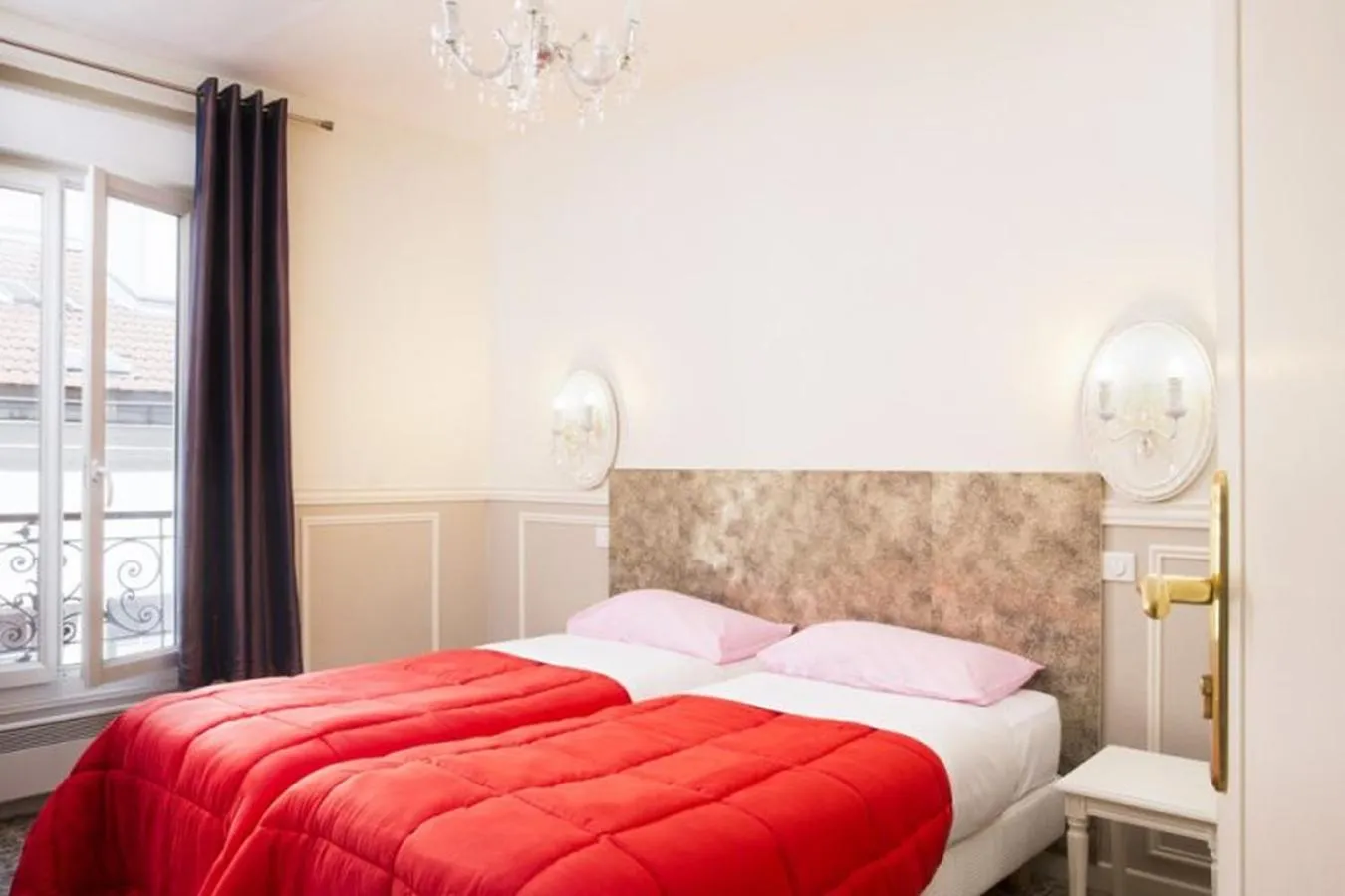 Bedroom, Bed in Bastille Hostel