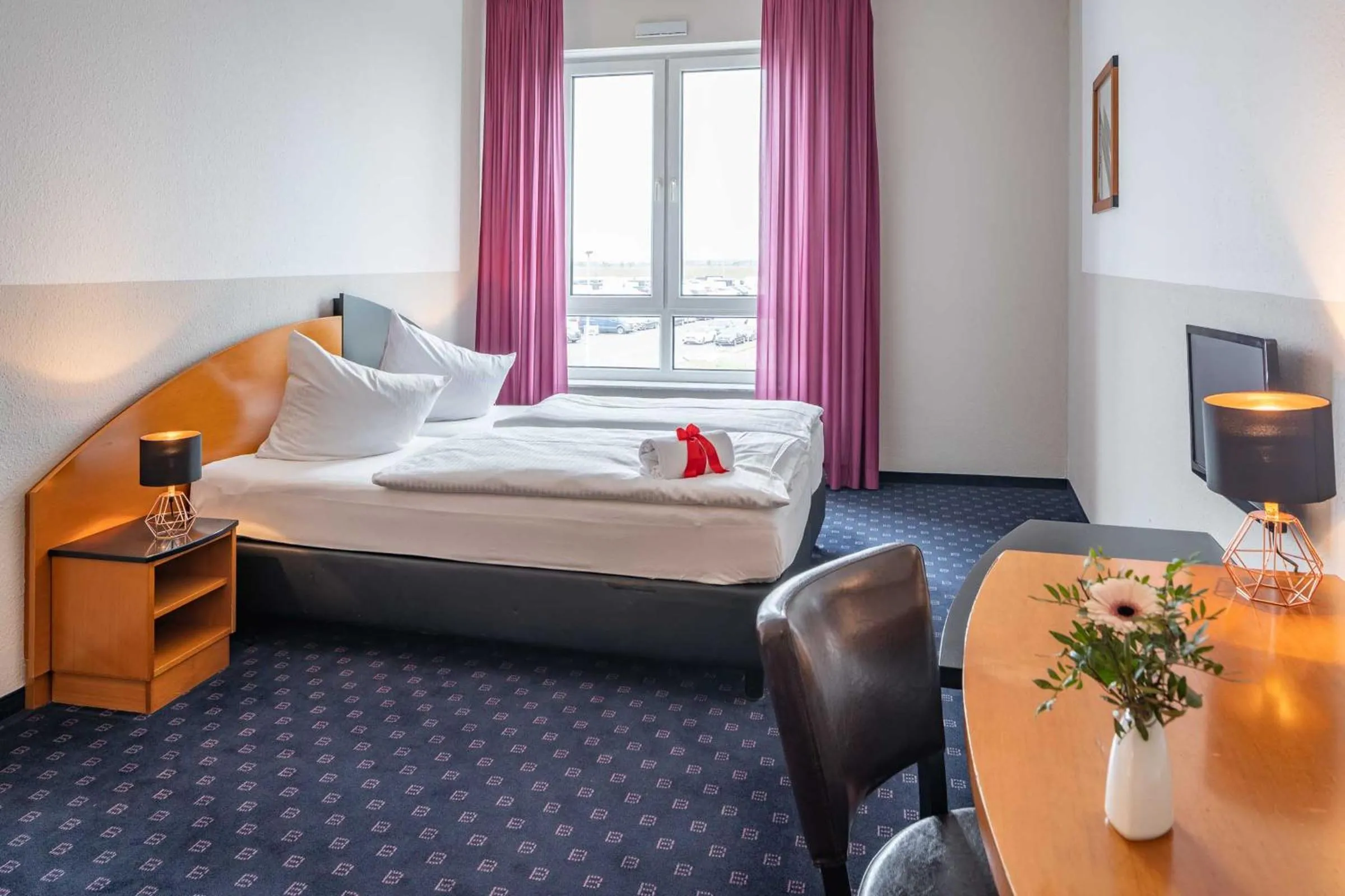 Bed in Hotel Belmondo Leipzig Airport