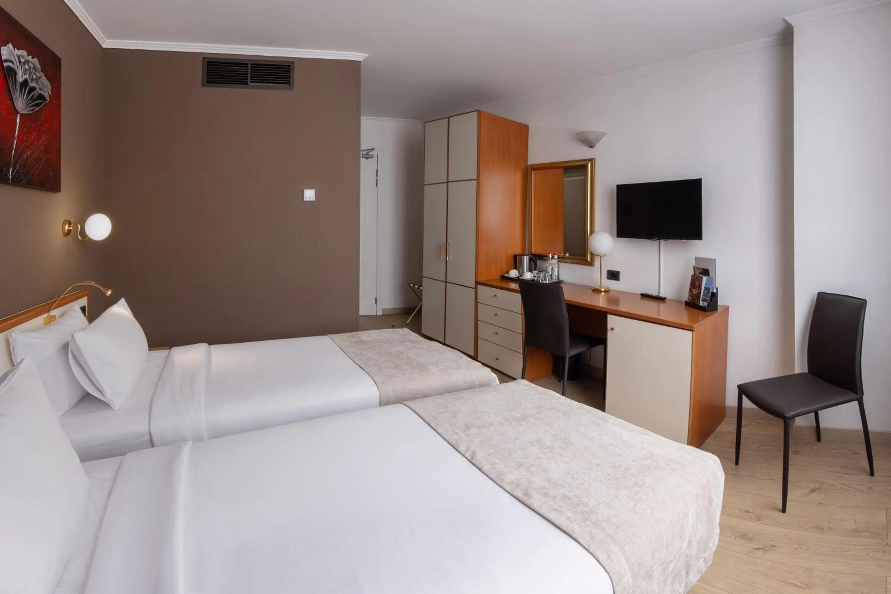 Bedroom, Bed in Best Western Plus Congress Hotel Yerevan