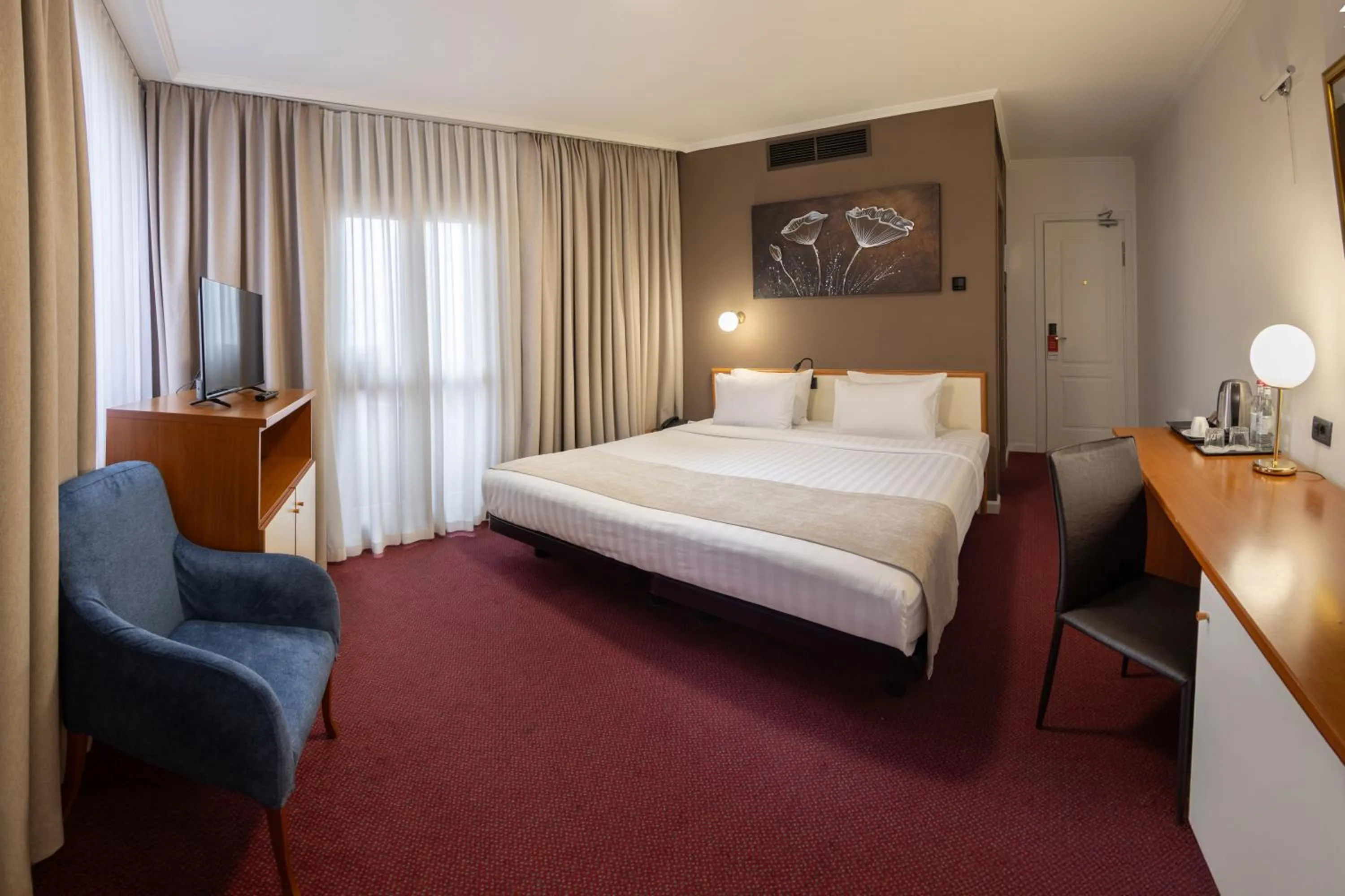 Bedroom, Bed in Best Western Plus Congress Hotel Yerevan