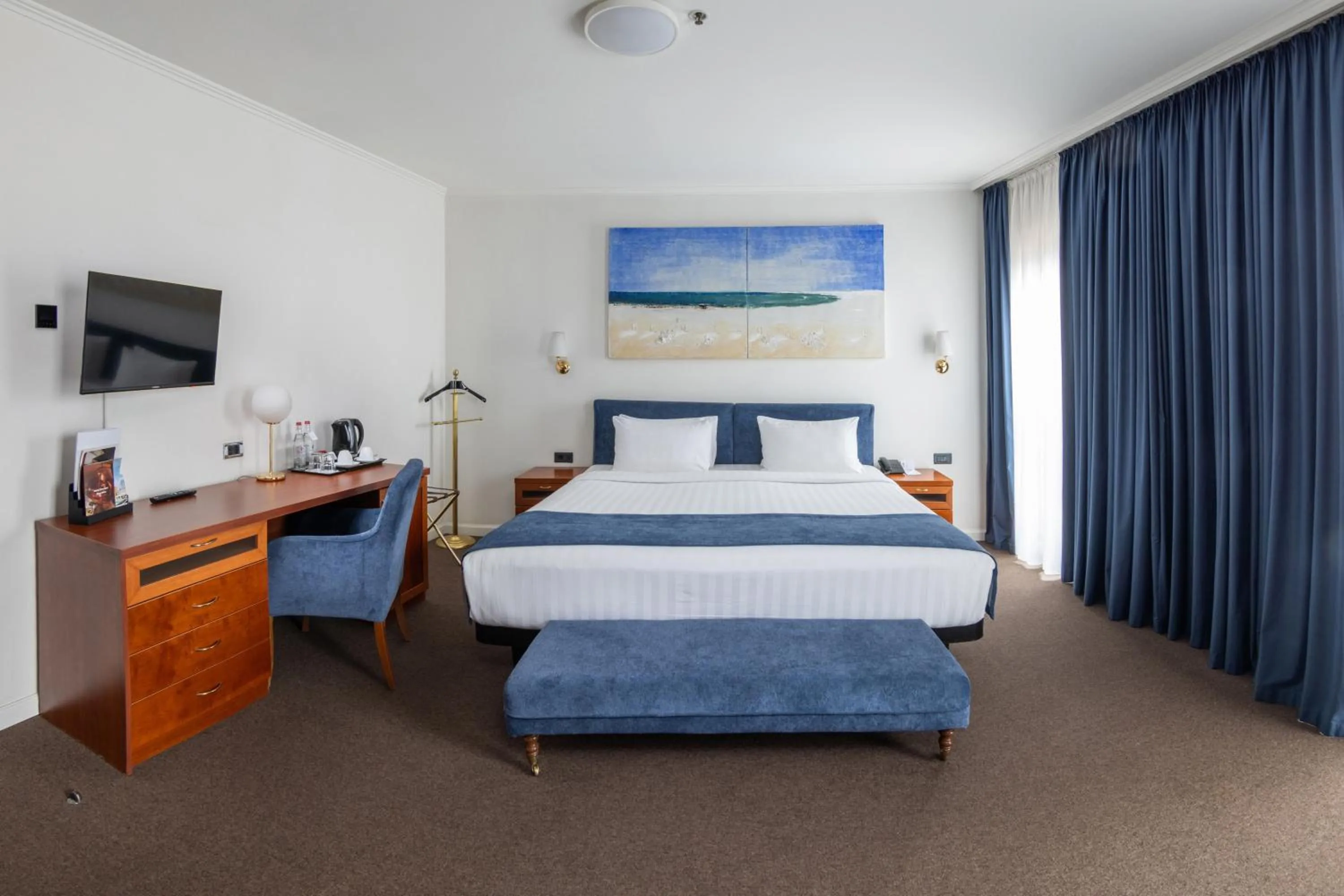 Bed in Best Western Plus Congress Hotel Yerevan