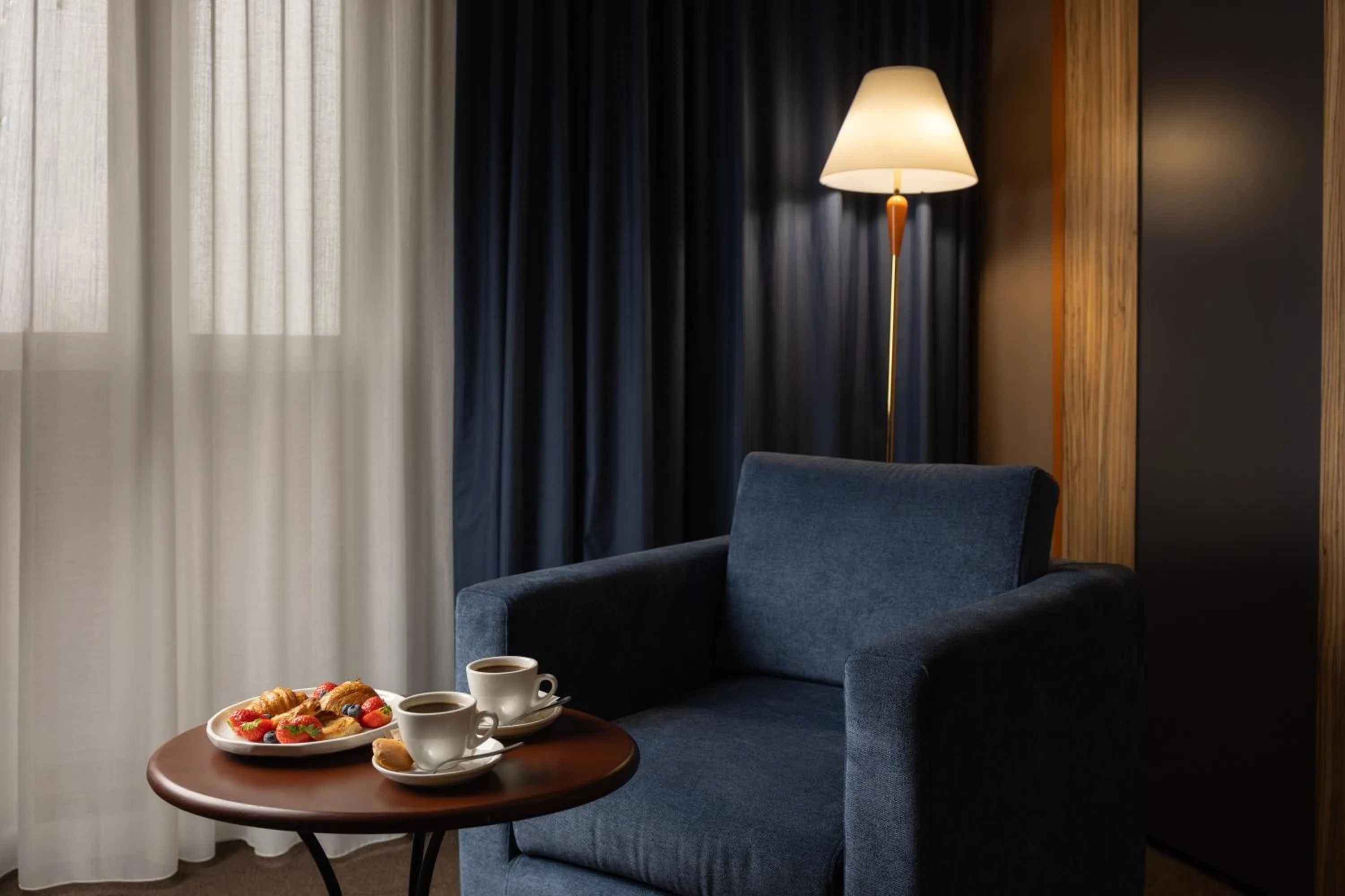 Bedroom in Best Western Plus Congress Hotel Yerevan