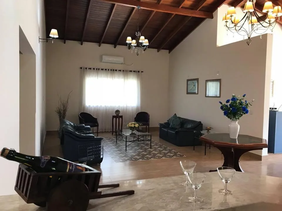 Communal lounge/ TV room in Hotel Kaeru