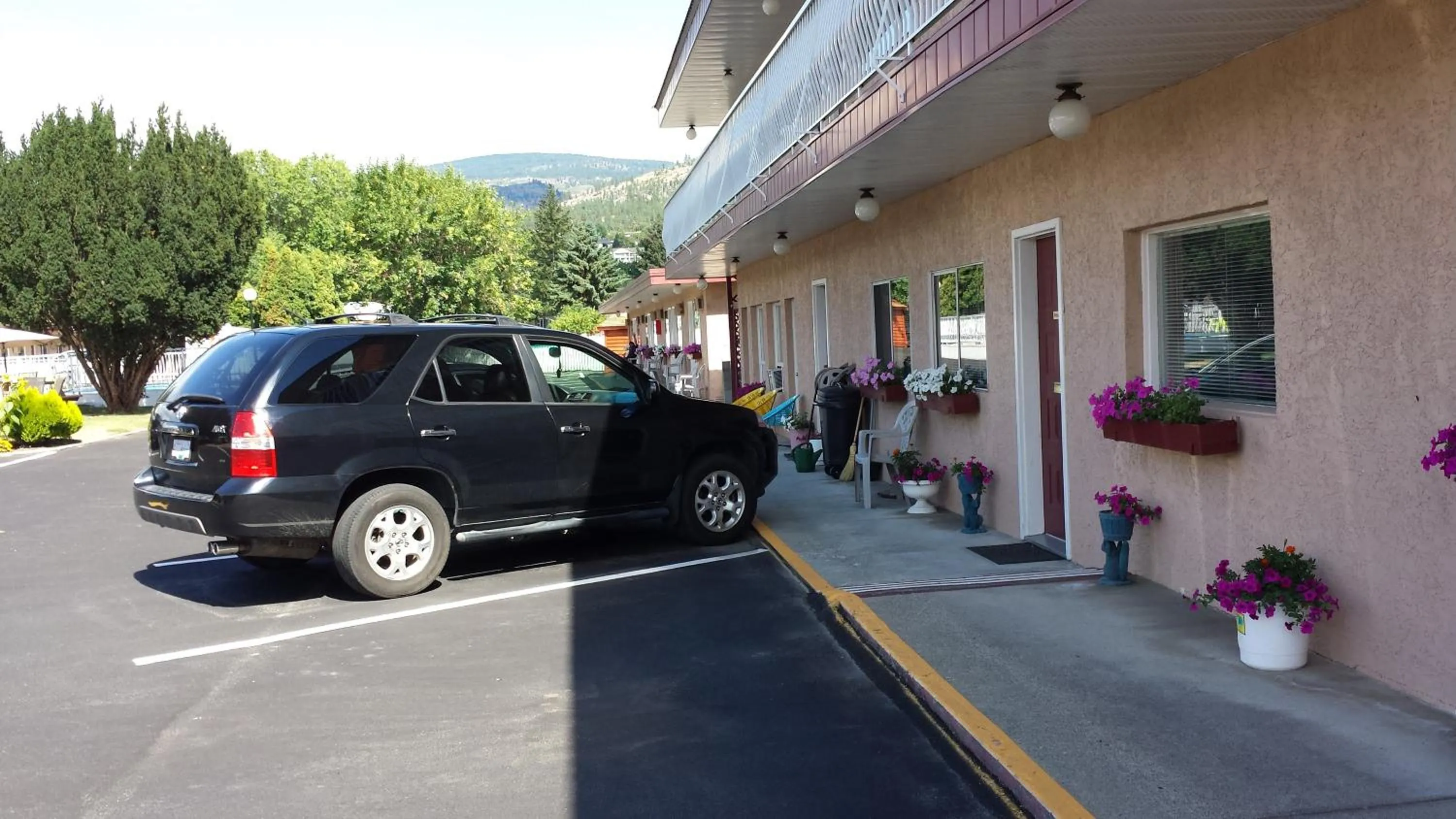Facade/entrance in Swiss Sunset Inn