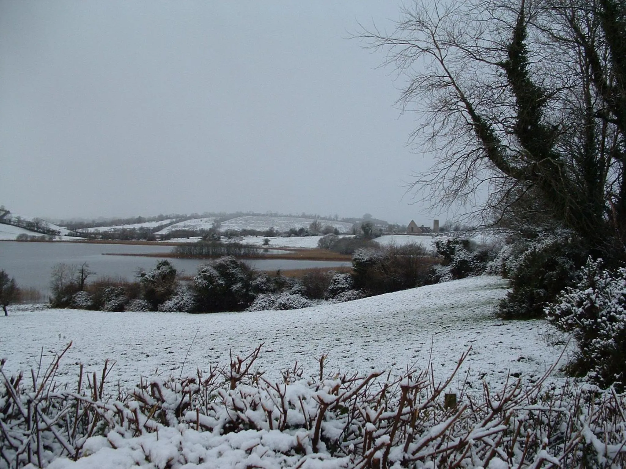 Nearby landmark in Hawthorn Lodge