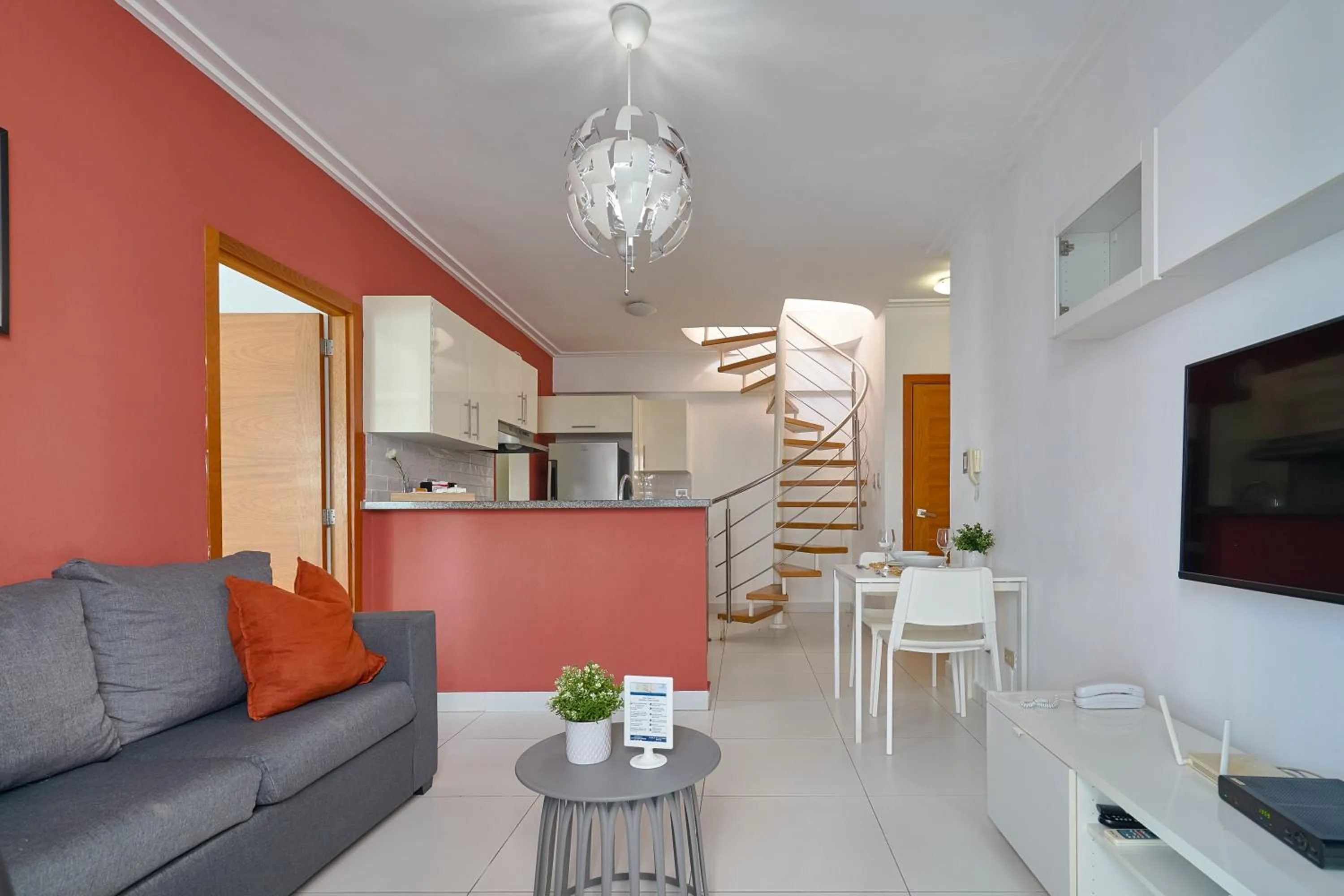 TV and multimedia in Central Park Tower