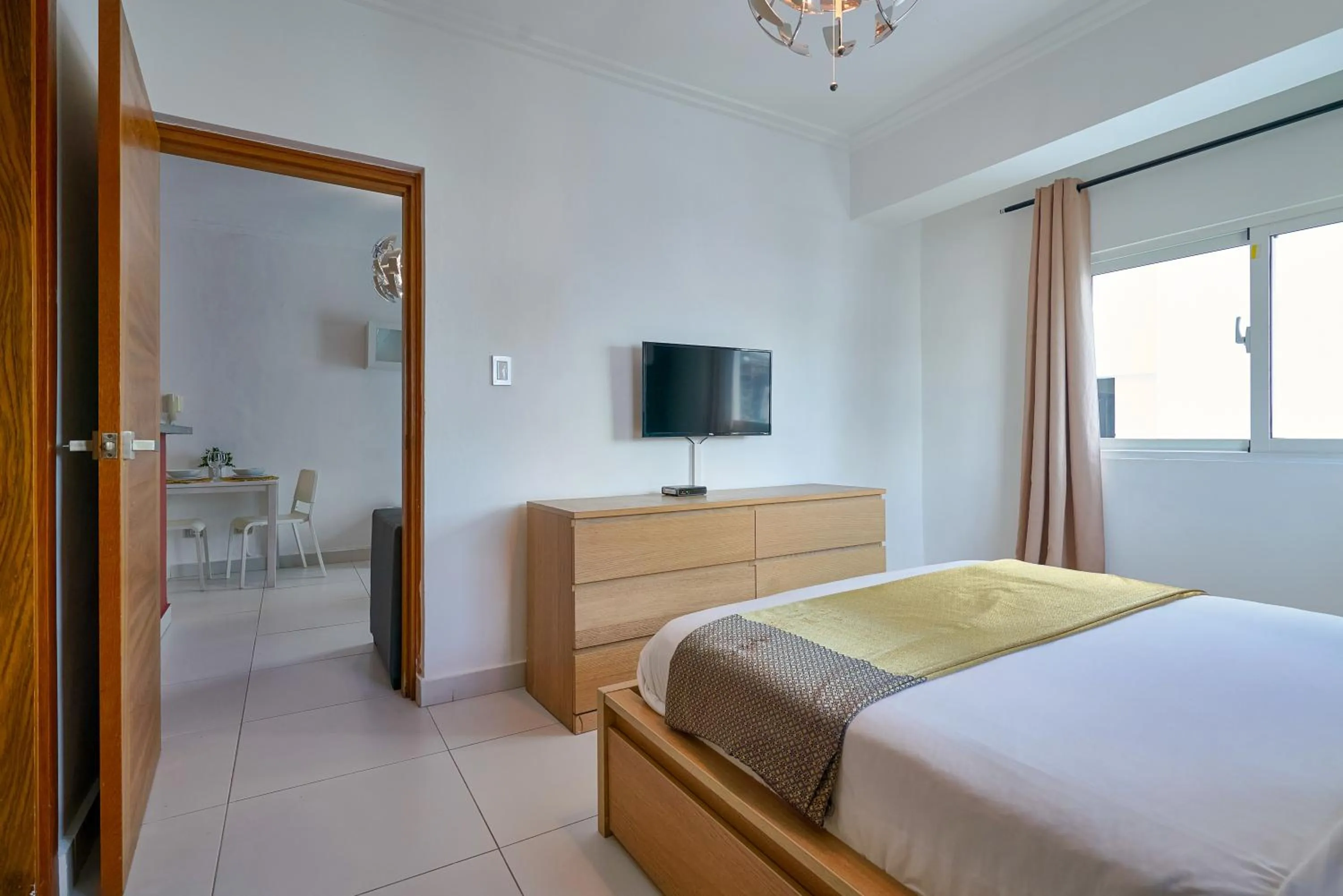 Bedroom, Bed in Central Park Tower