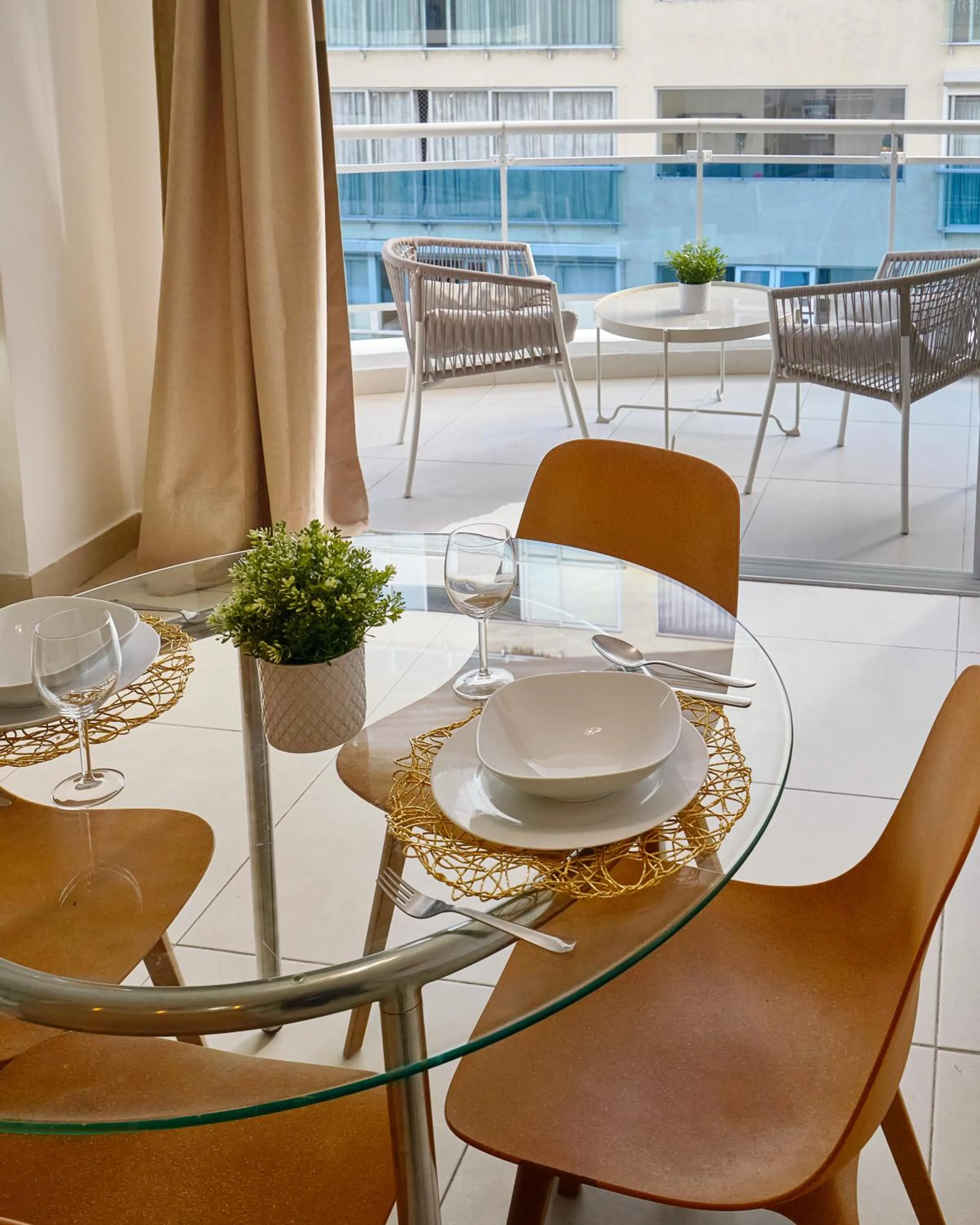Dining area in Central Park Tower