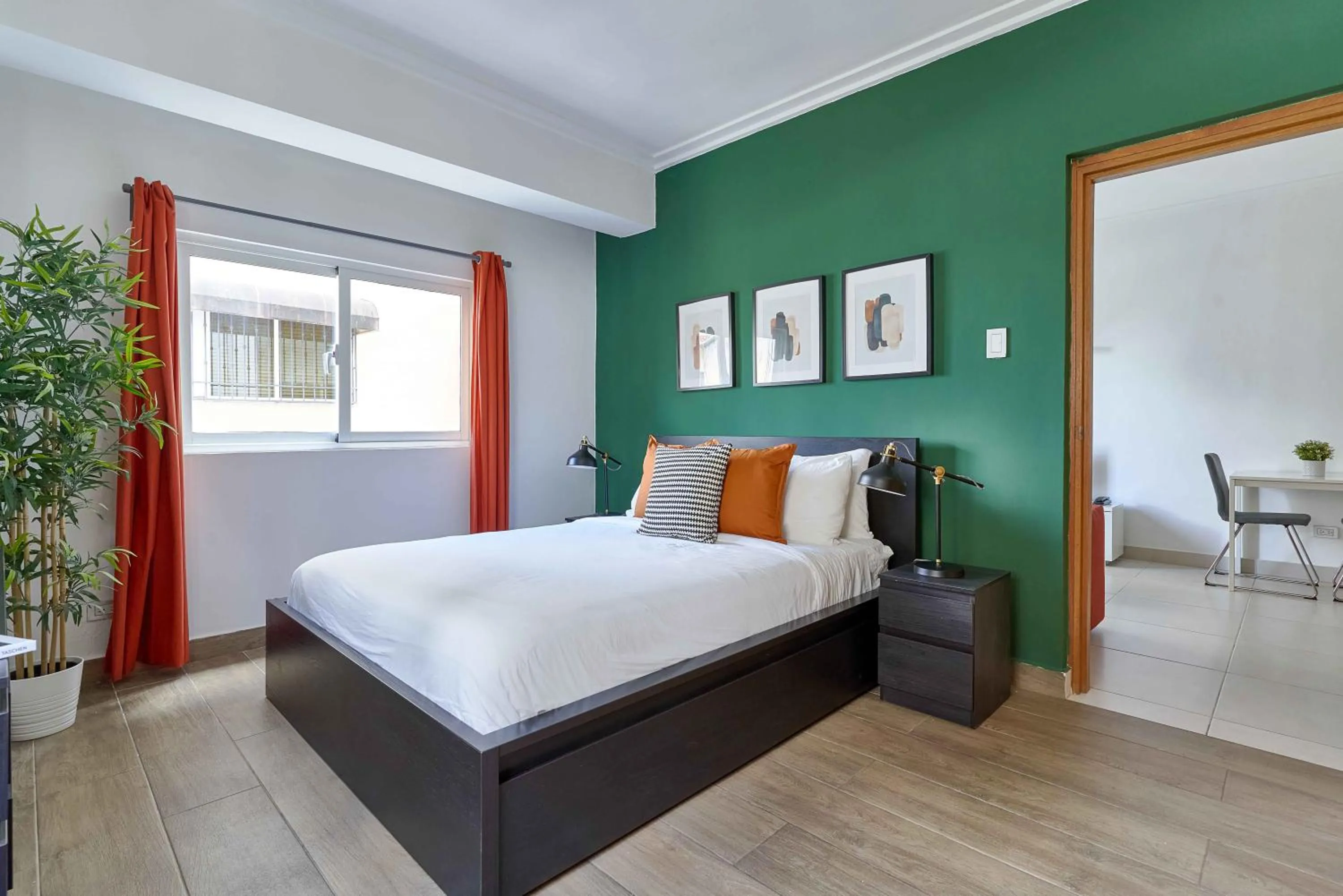 Bedroom, Bed in Central Park Tower