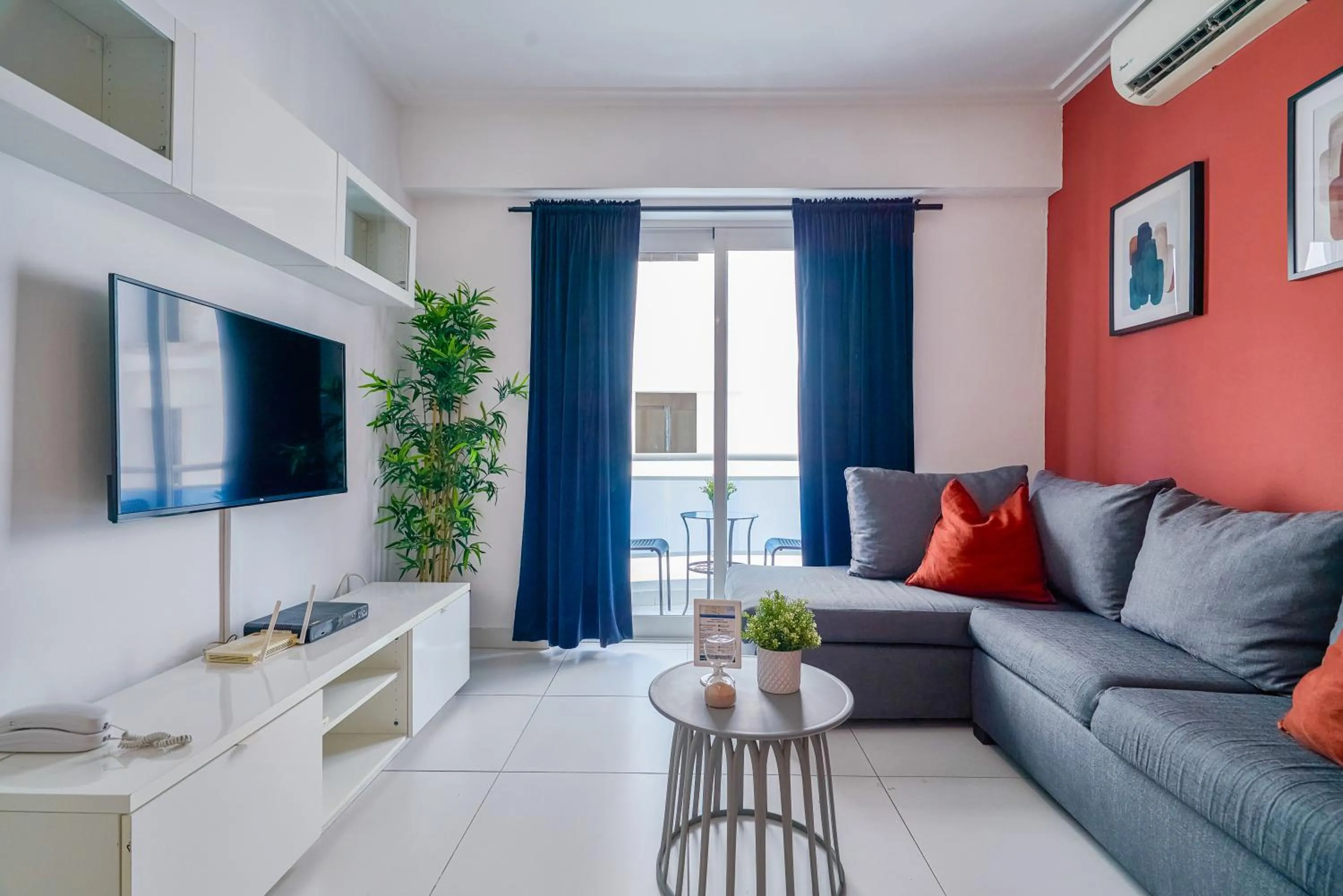 Living room in Central Park Tower