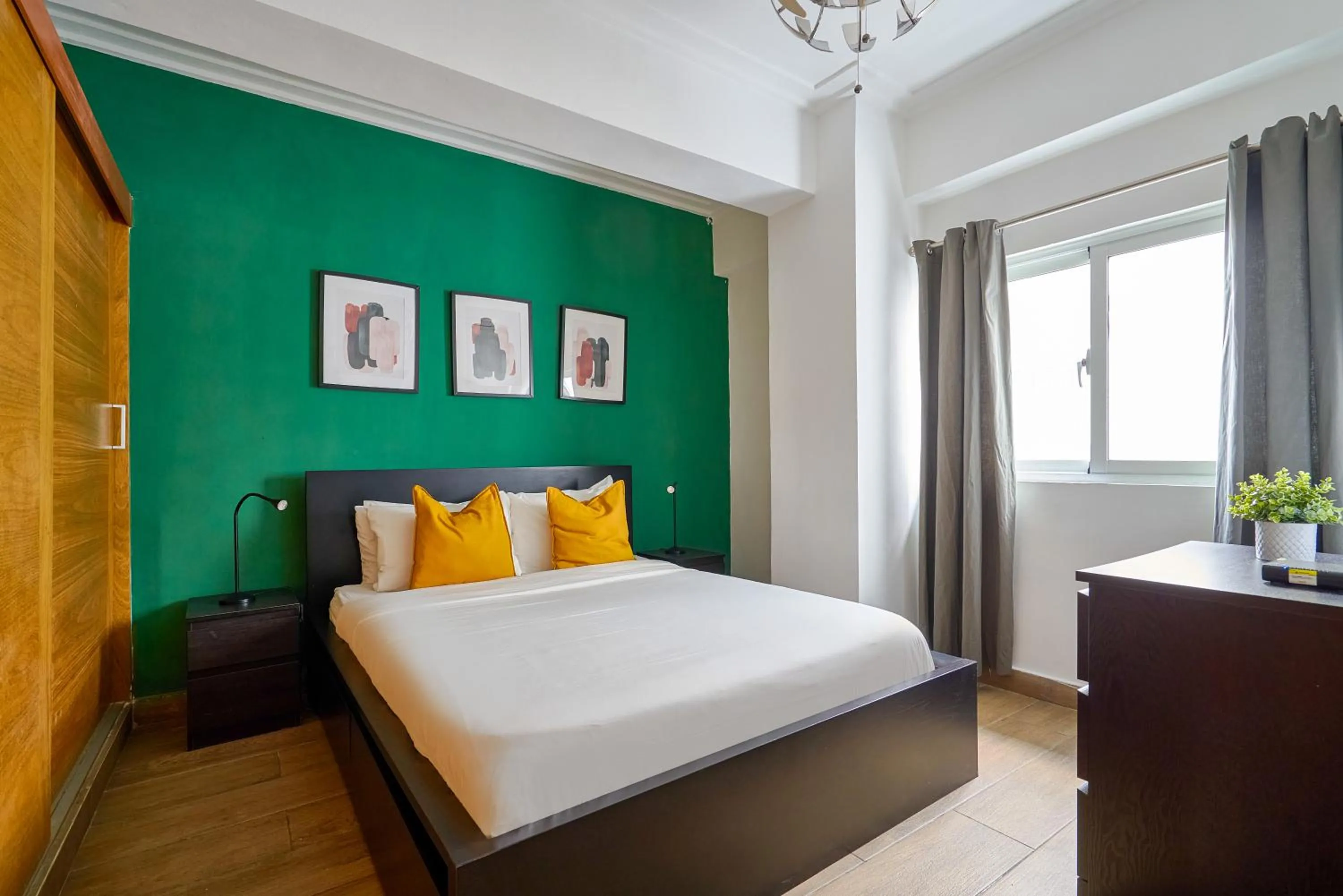 Bedroom, Bed in Central Park Tower