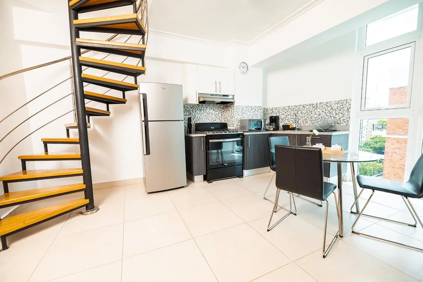 Kitchen or kitchenette in Central Park Tower