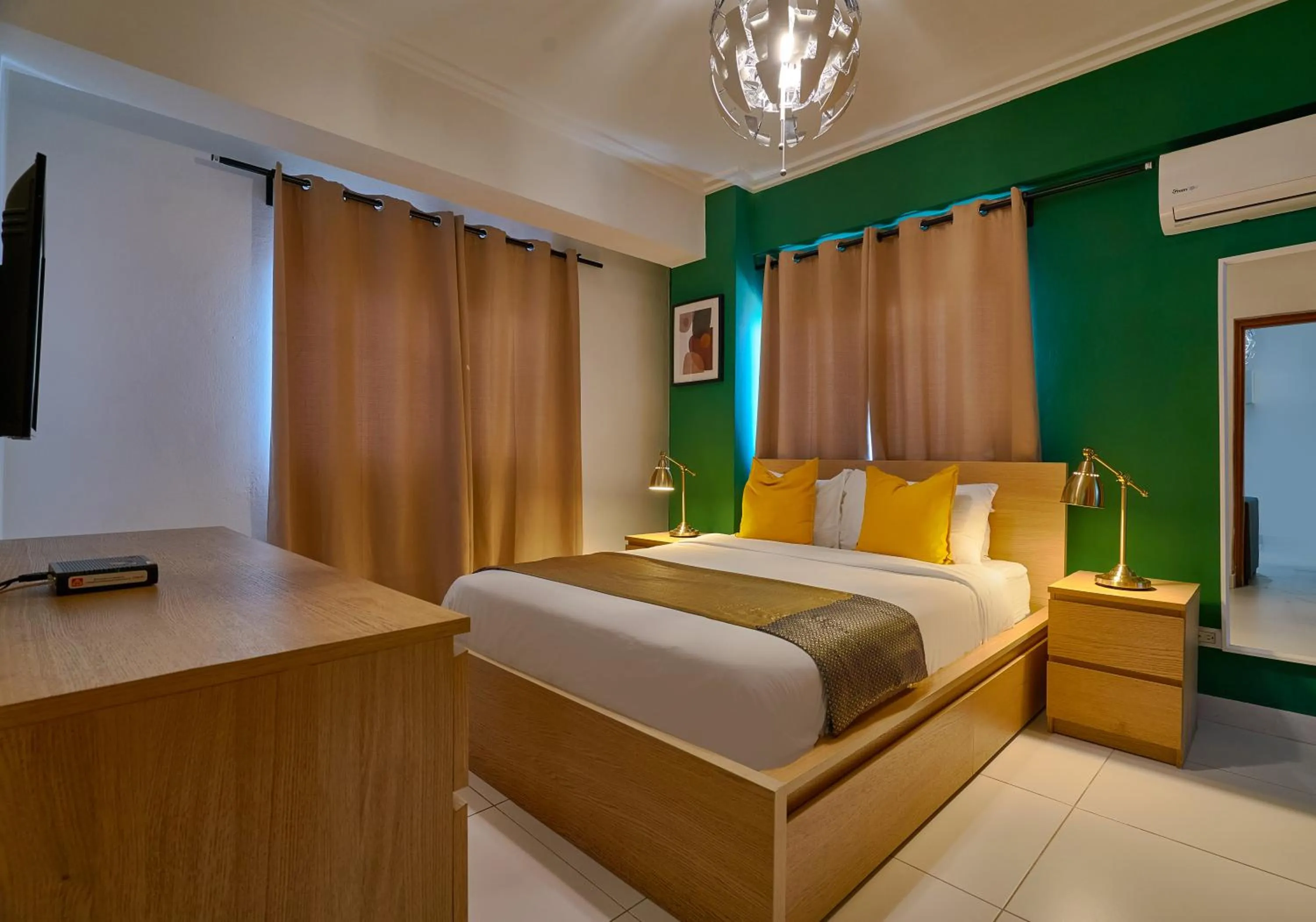 Bedroom, Bed in Central Park Tower