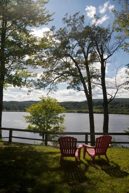 Area and facilities in Sunset Motor Inn