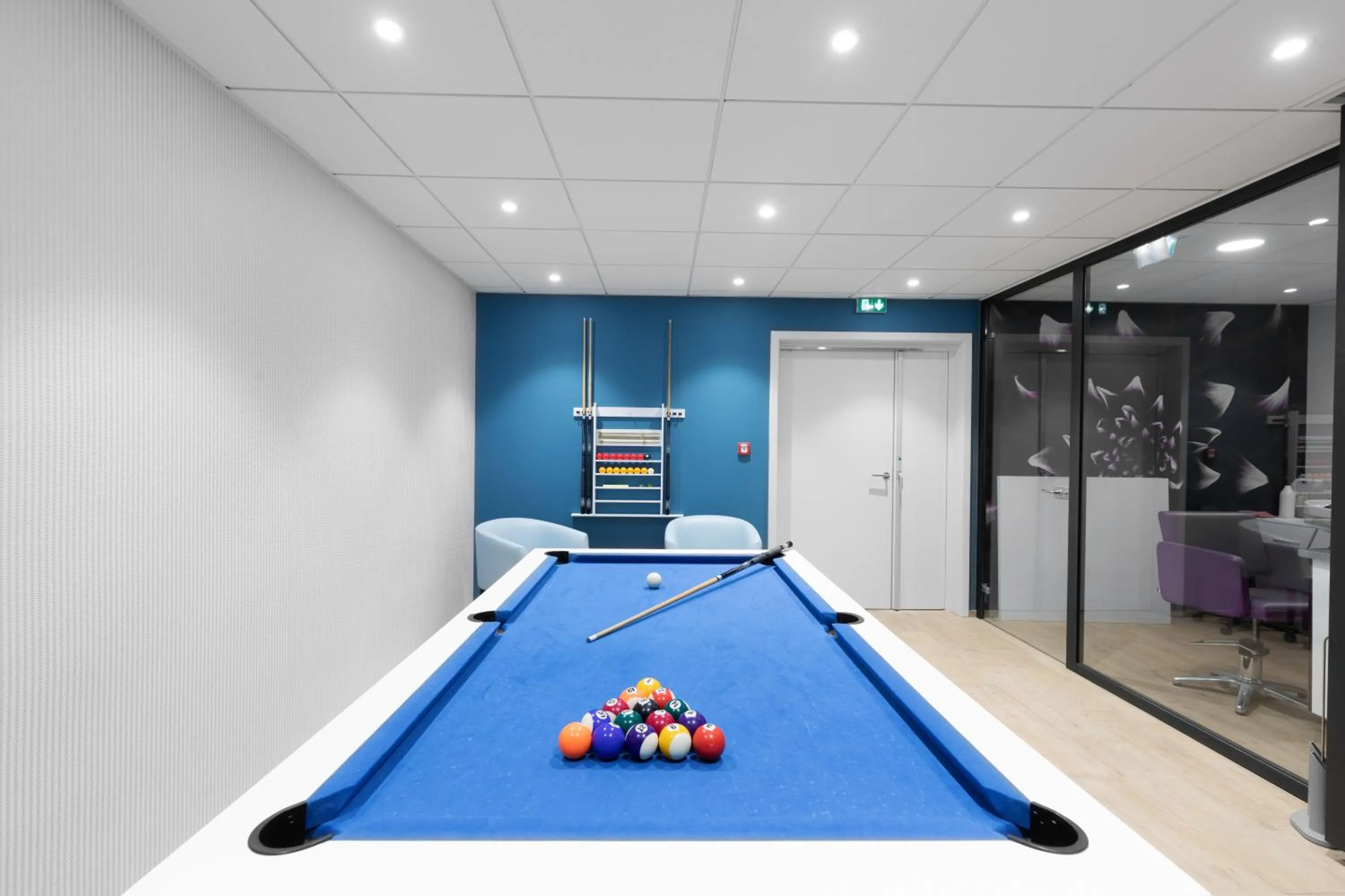 Billiard in Aparthotel Adagio Bâle Mulhouse Aeroport