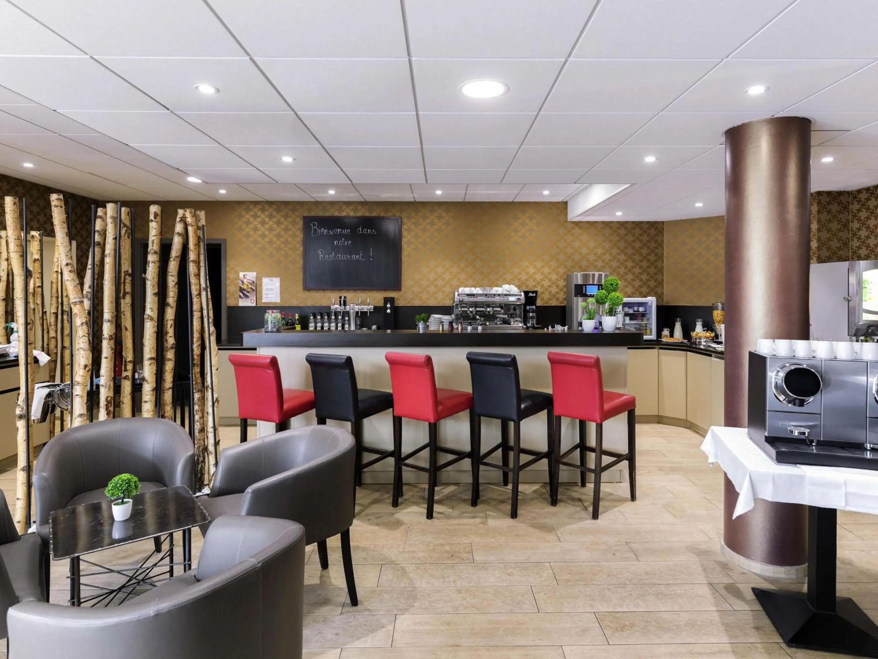 Breakfast in Aparthotel Adagio Bâle Mulhouse Aeroport