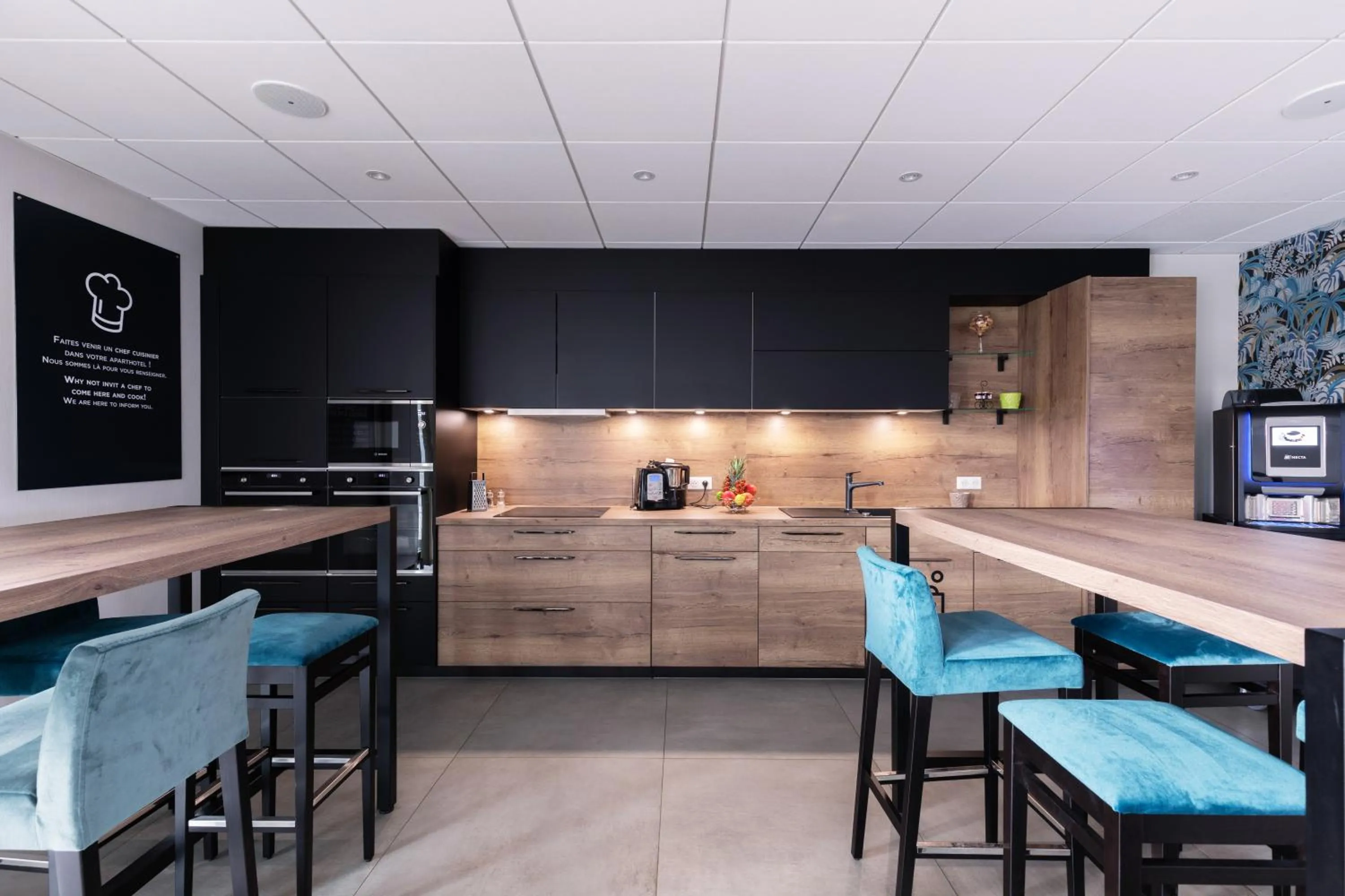 Breakfast in Aparthotel Adagio Bâle Mulhouse Aeroport