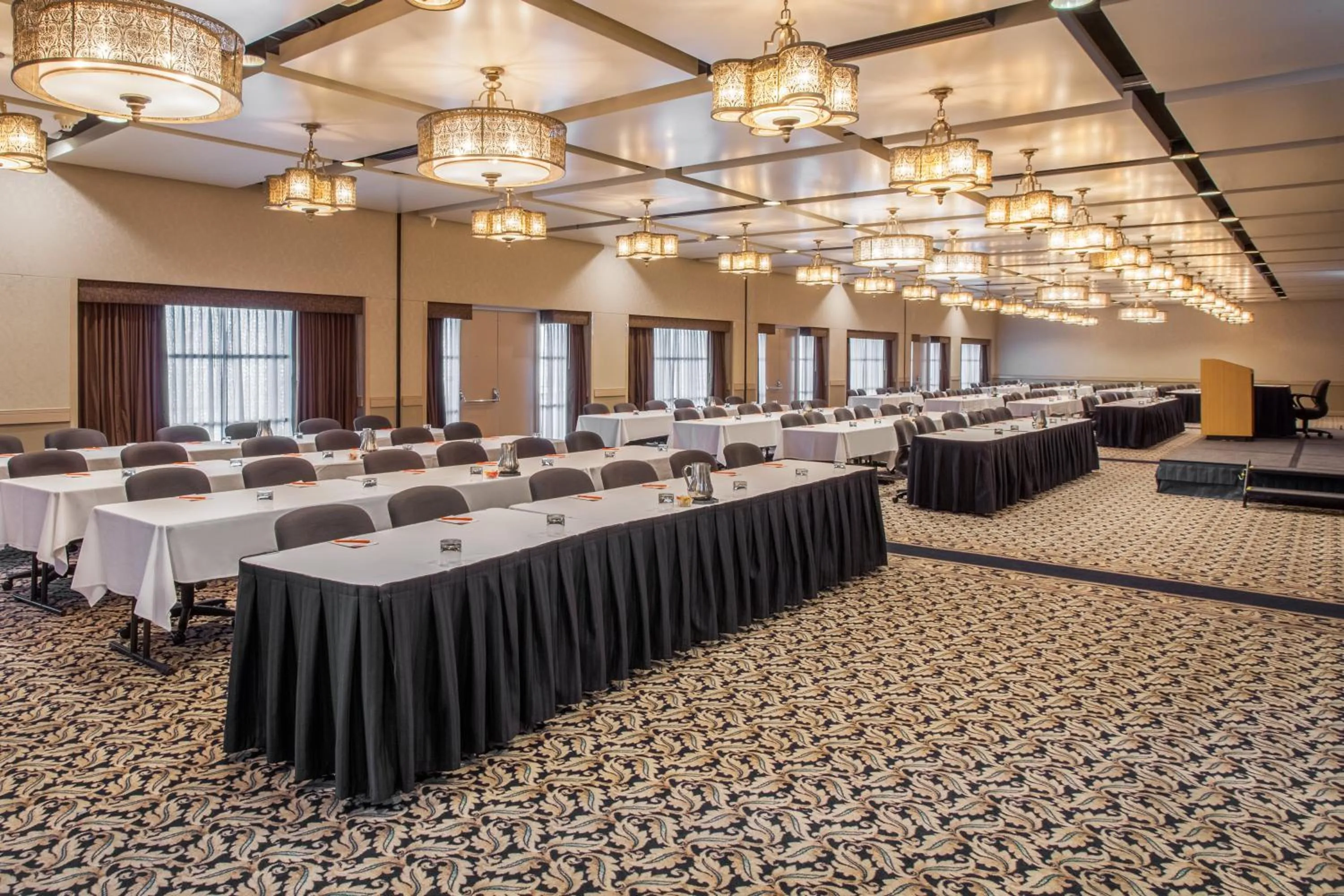 Meeting/conference room in Crowne Plaza Minneapolis West by IHG