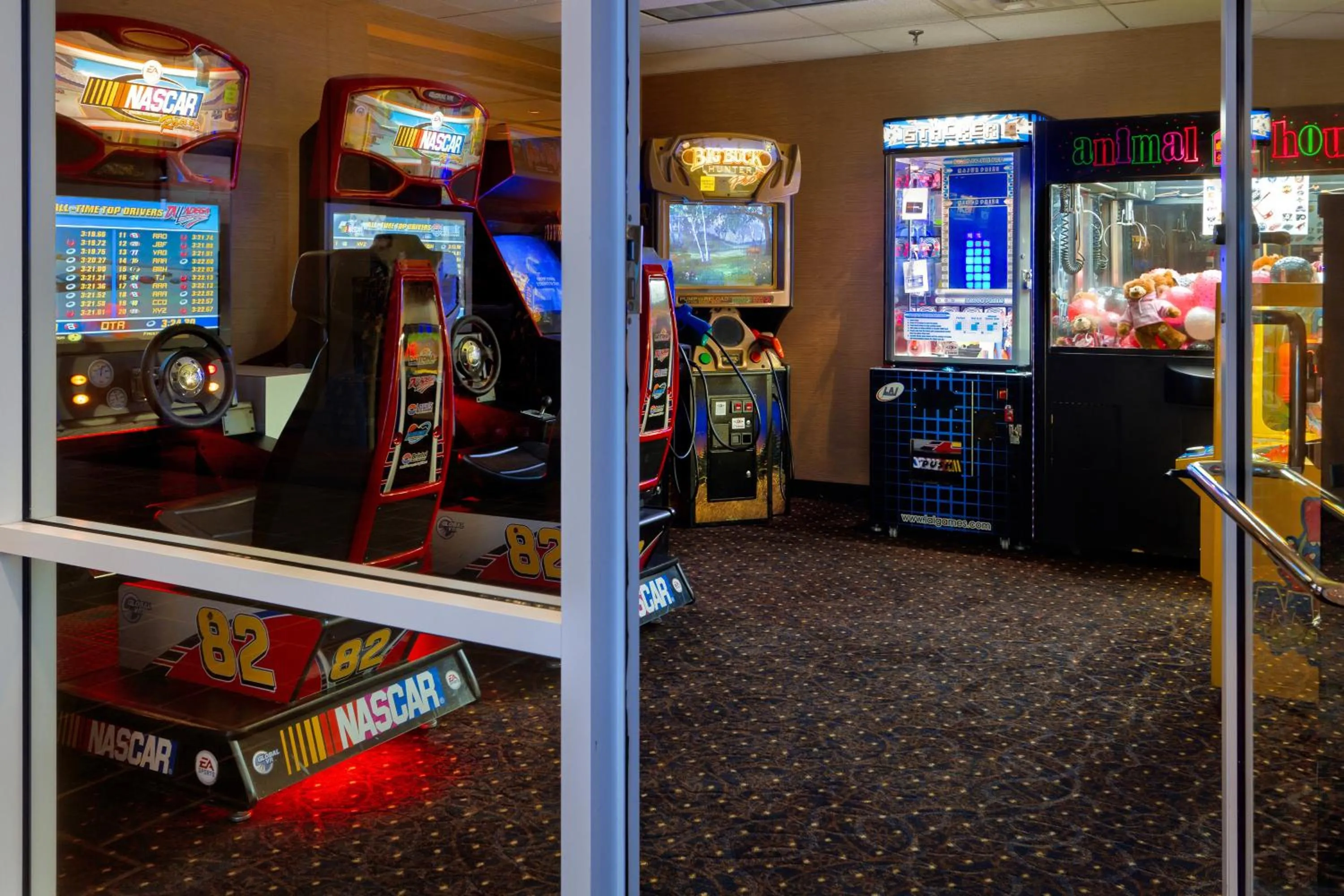 Game Room in Crowne Plaza Minneapolis West by IHG