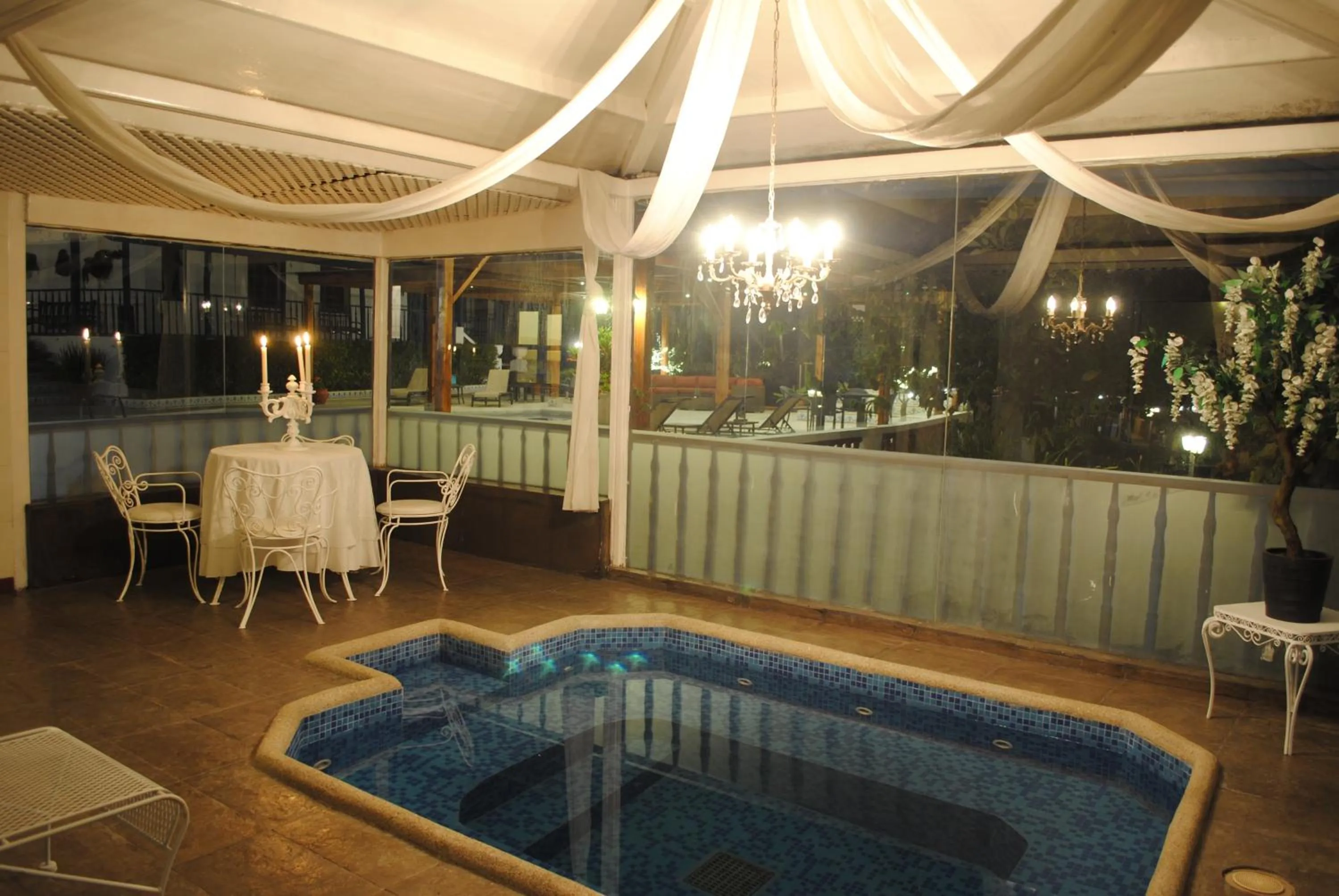 Hot Tub in Hacienda Hosteria Chorlavi