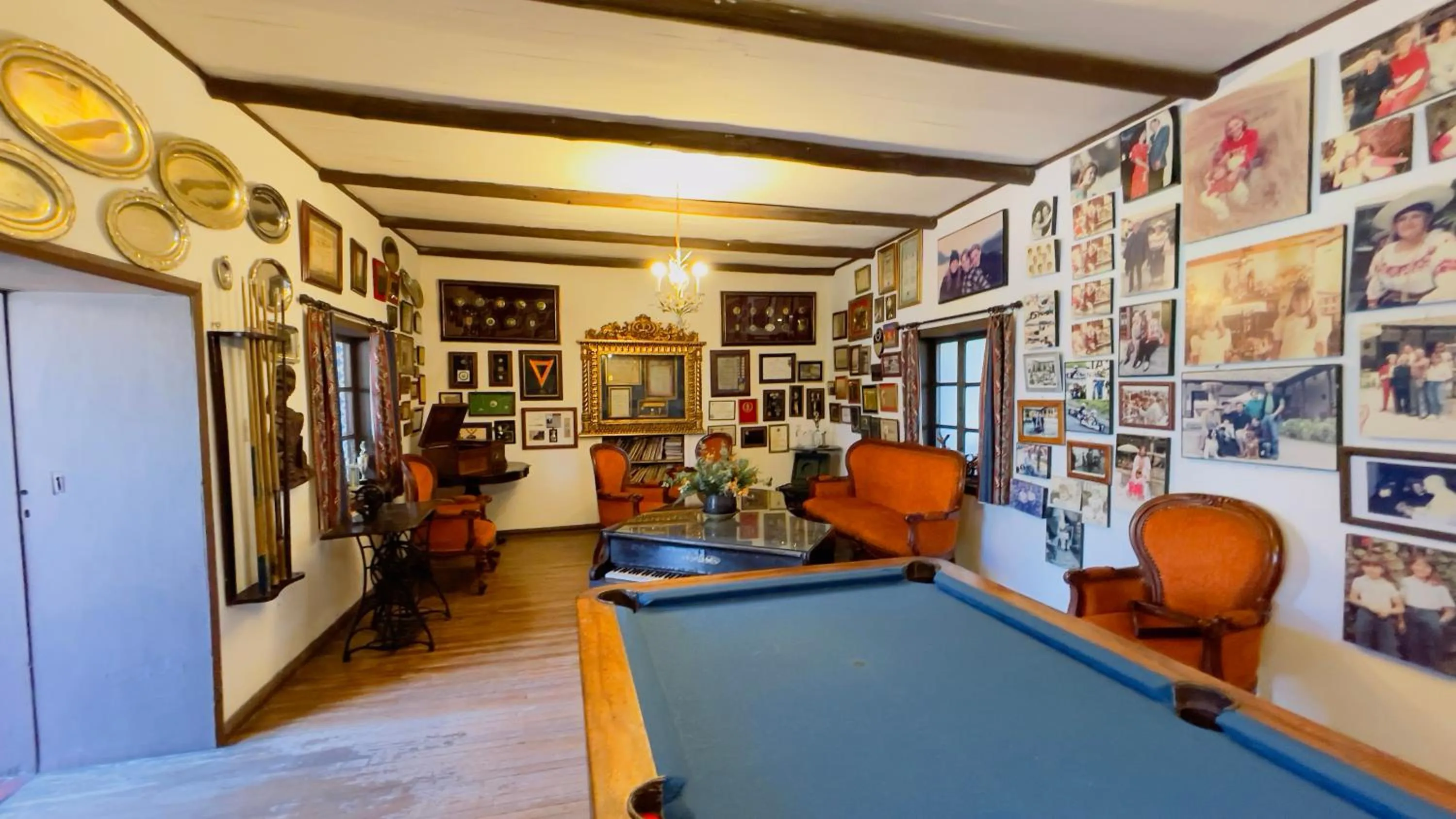 Billiard in Hacienda Hosteria Chorlavi