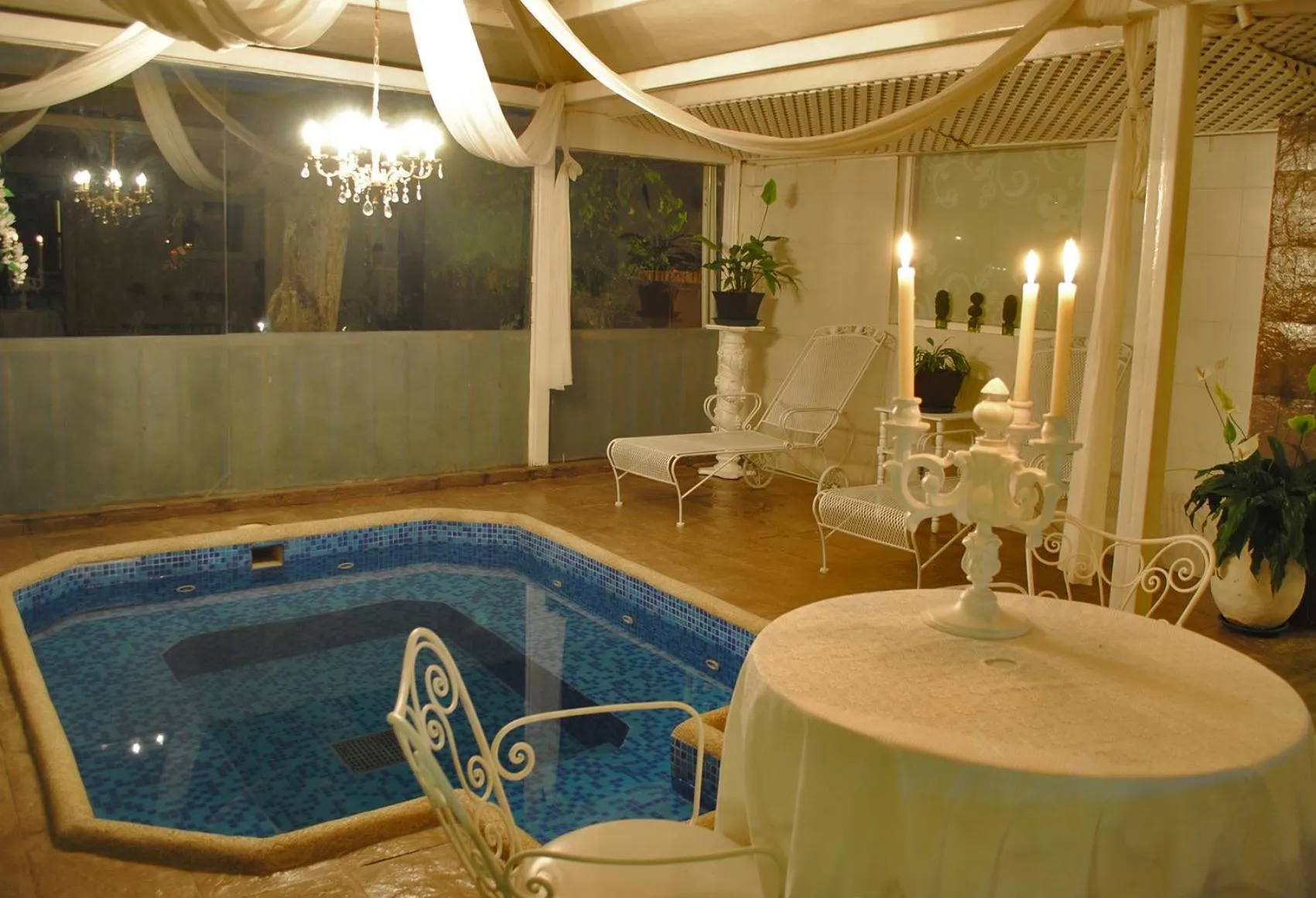 Hot Tub in Hacienda Hosteria Chorlavi