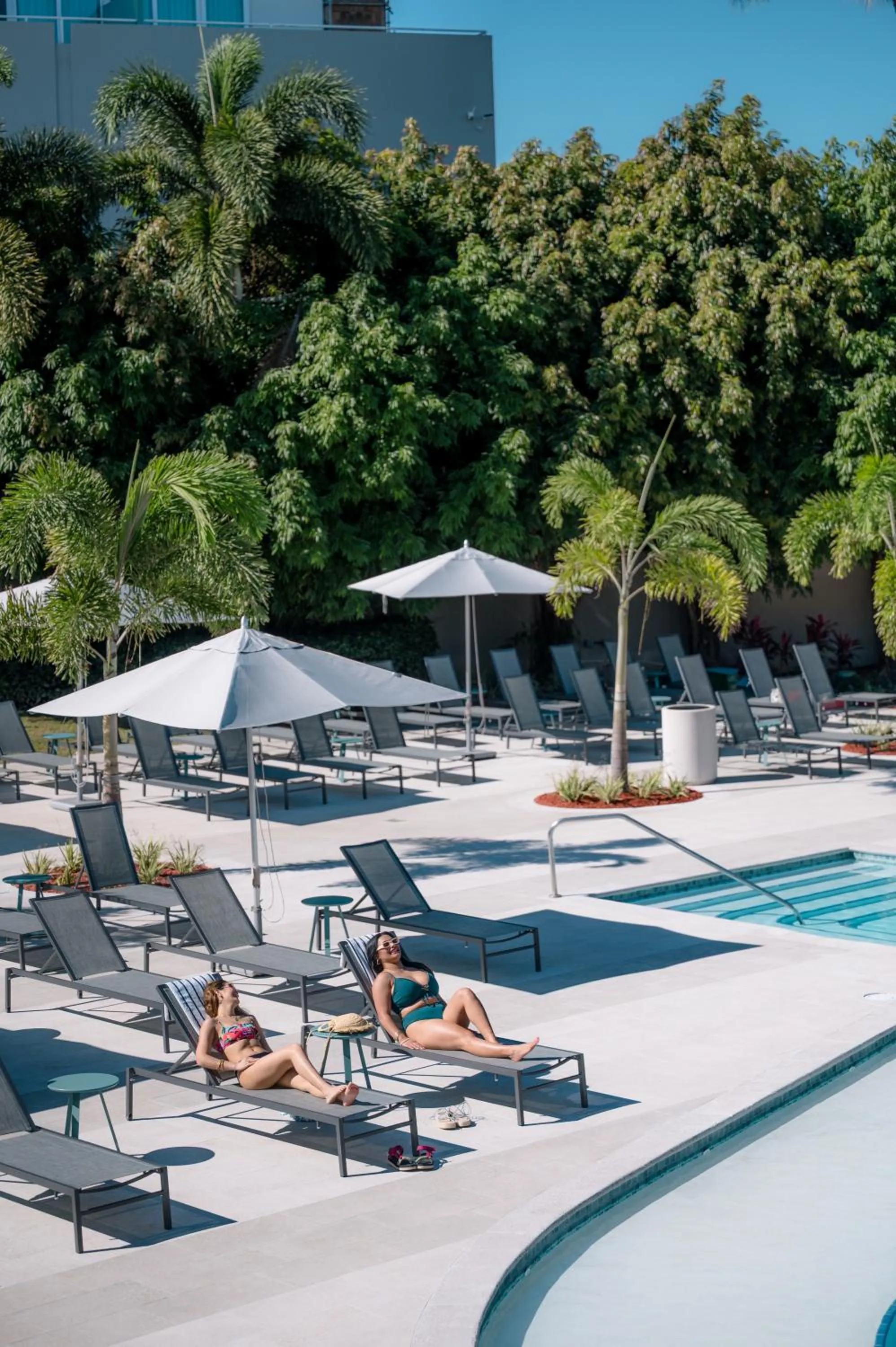 Swimming pool in Verdanza Hotel