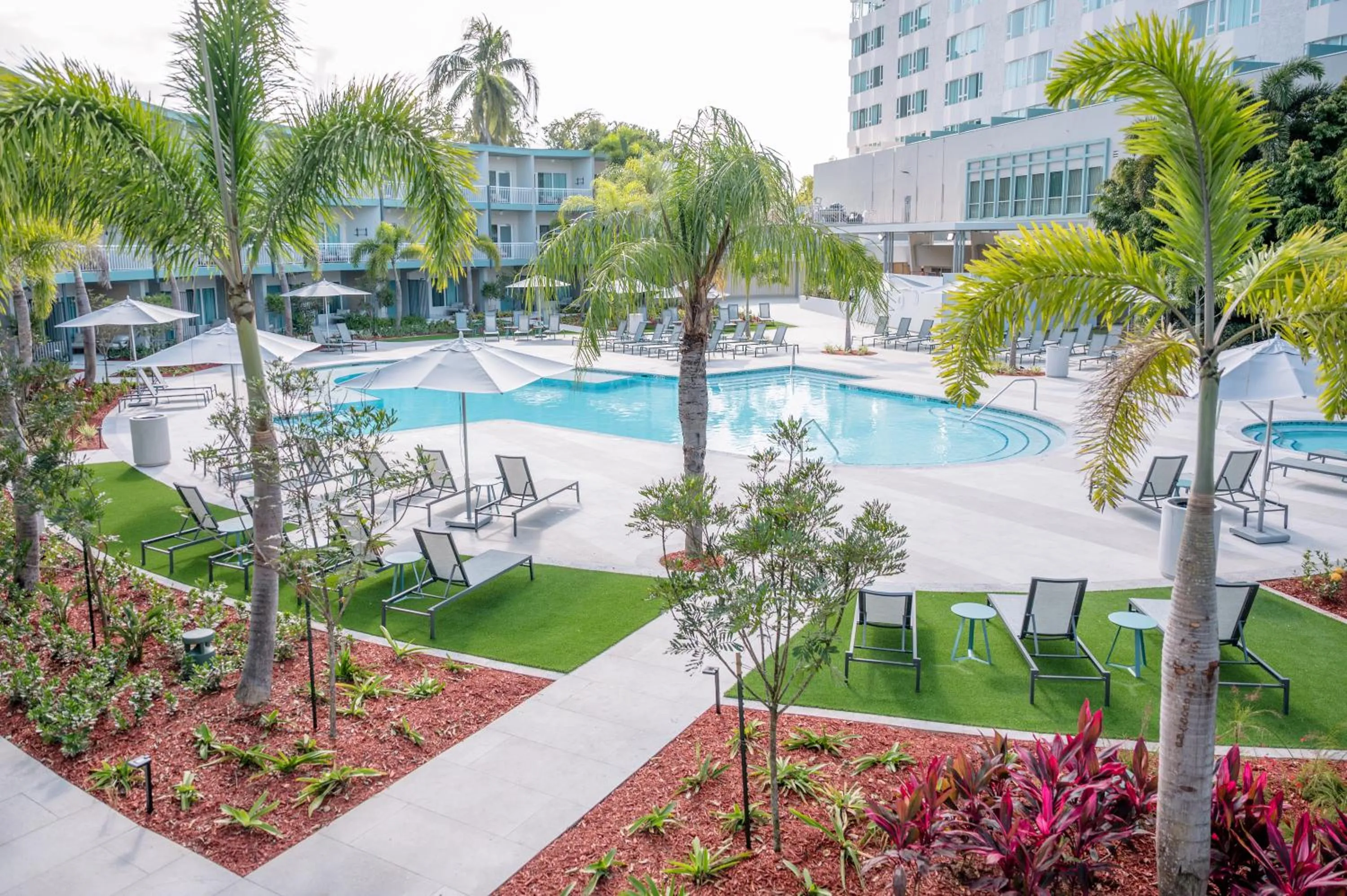 Swimming pool in Verdanza Hotel