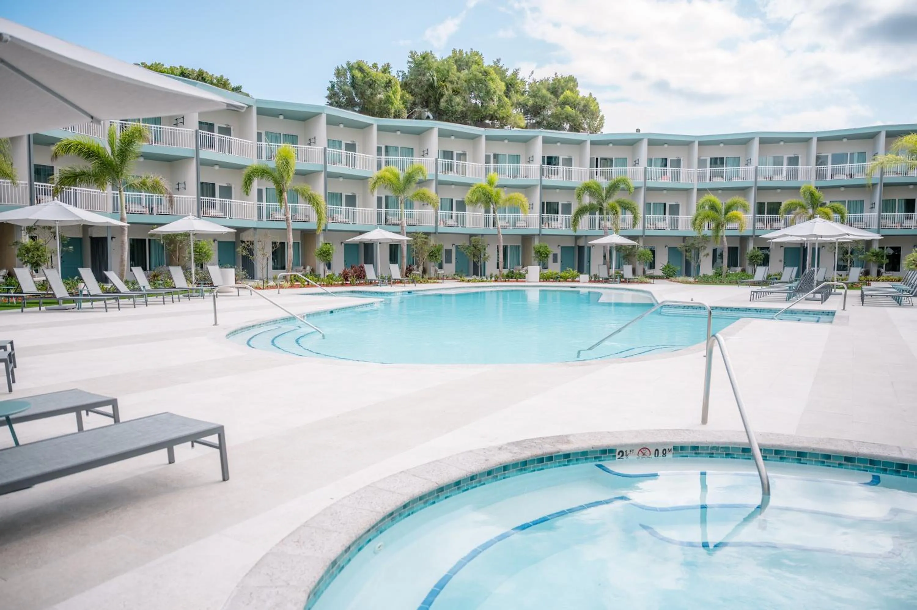Swimming pool in Verdanza Hotel