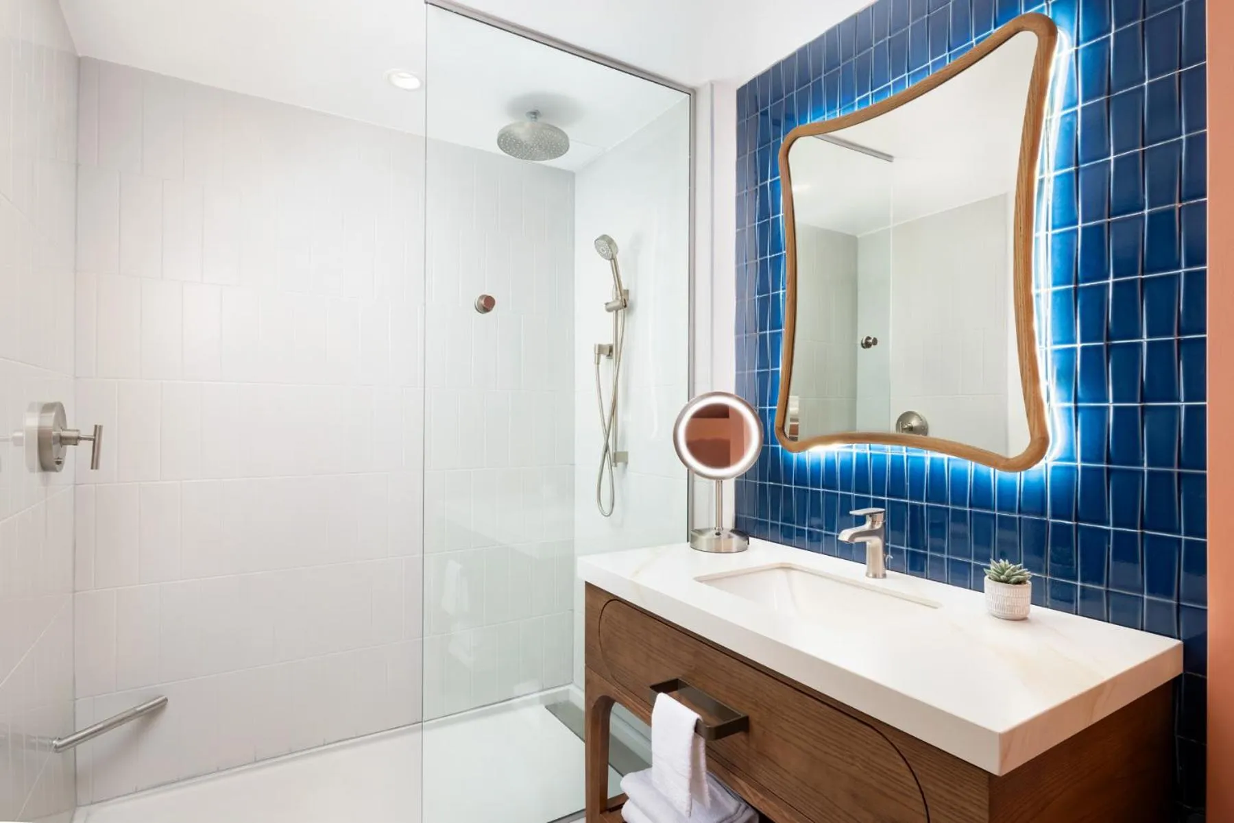 Bathroom in Verdanza Hotel