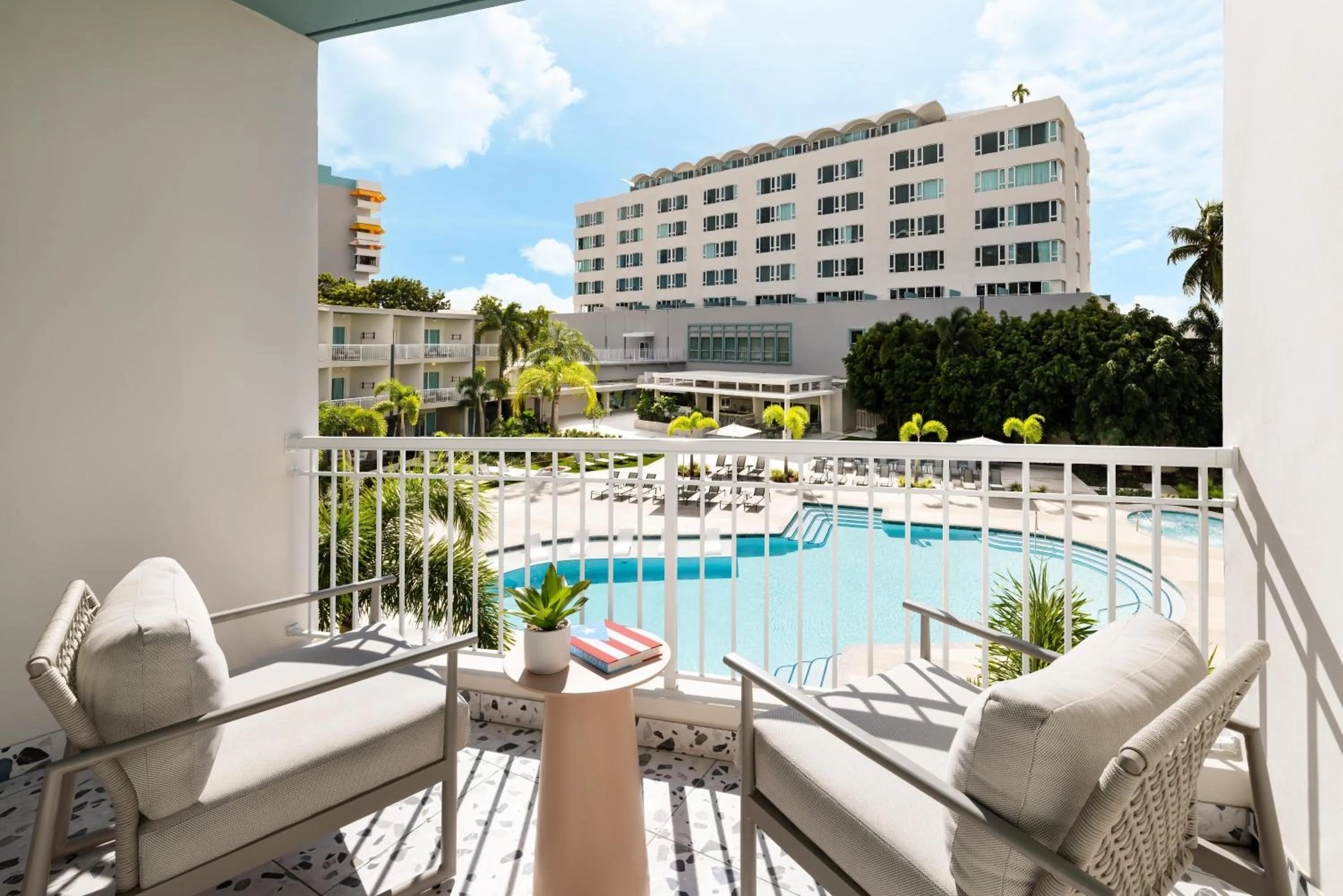 Swimming pool in Hyatt Centric San Juan Isla Verde