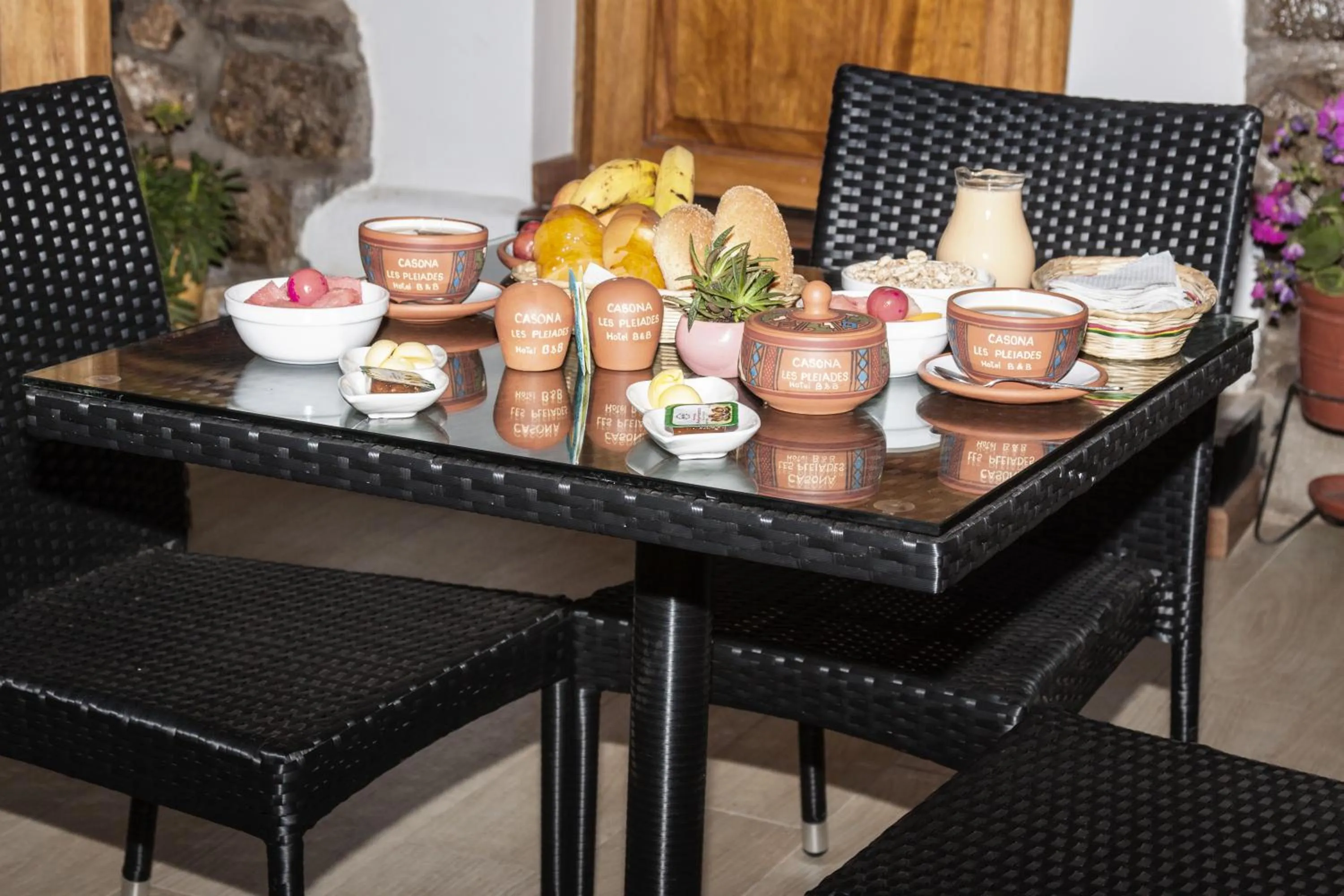 Buffet breakfast in Casona les Pleiades