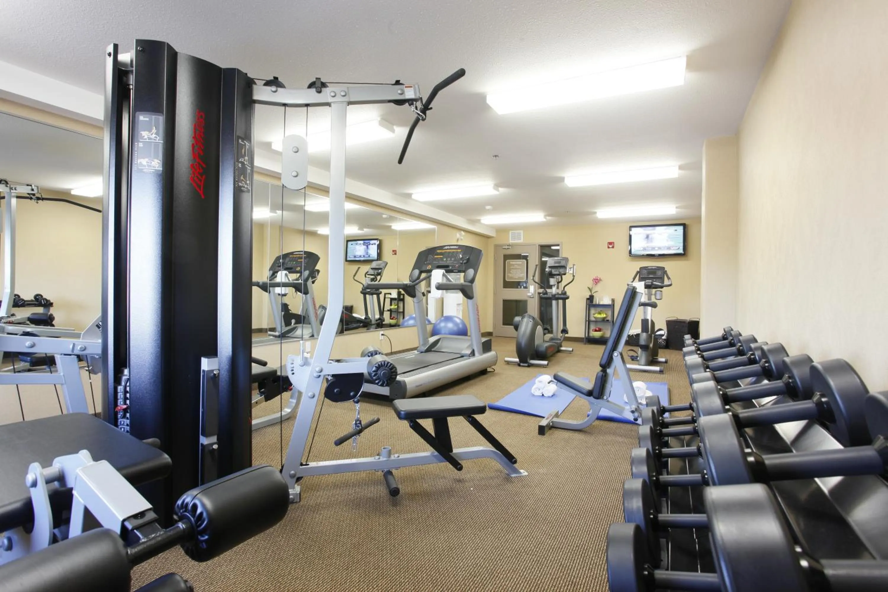 Fitness centre/facilities in Vegreville Suites