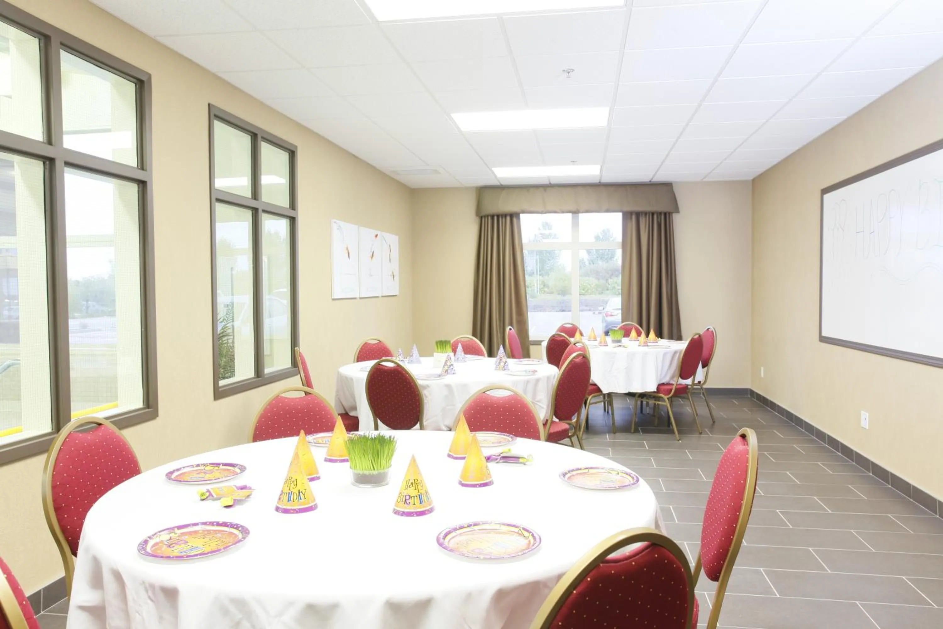 Meeting/conference room in Vegreville Suites