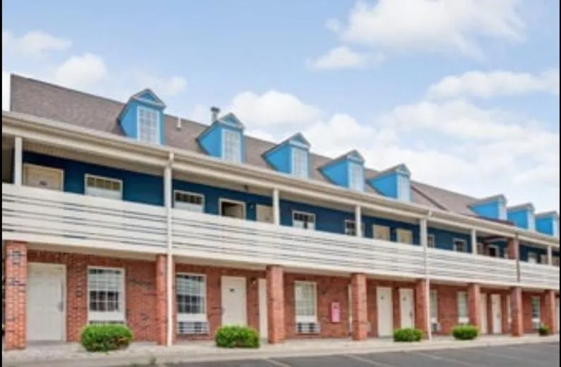 Property building in Travelodge by Wyndham Canton-Livonia Area, MI