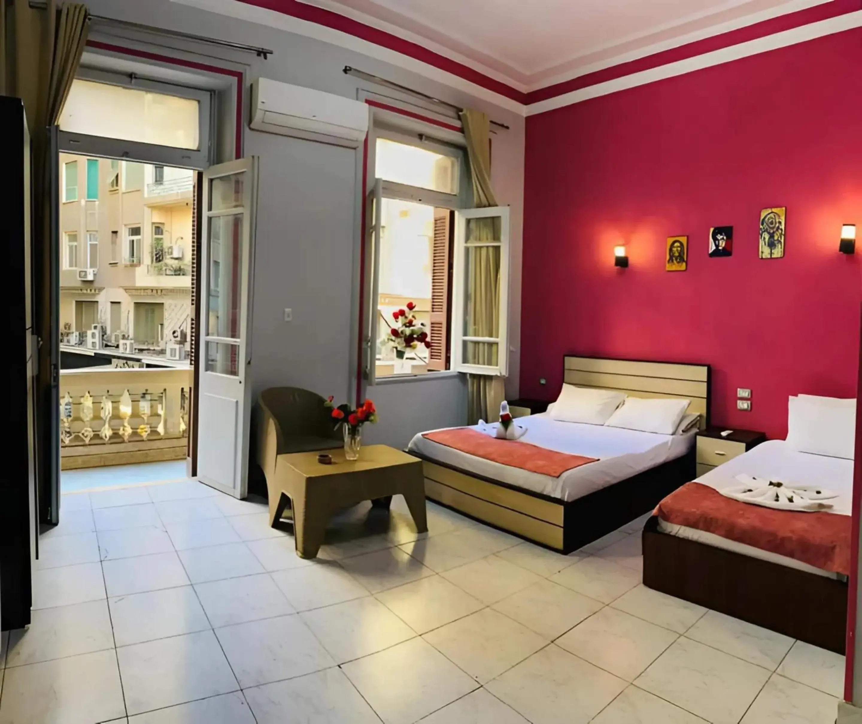 Deluxe Twin Room in Hostgram Hotel Deluxe Twin Room in Hostgram Hotel