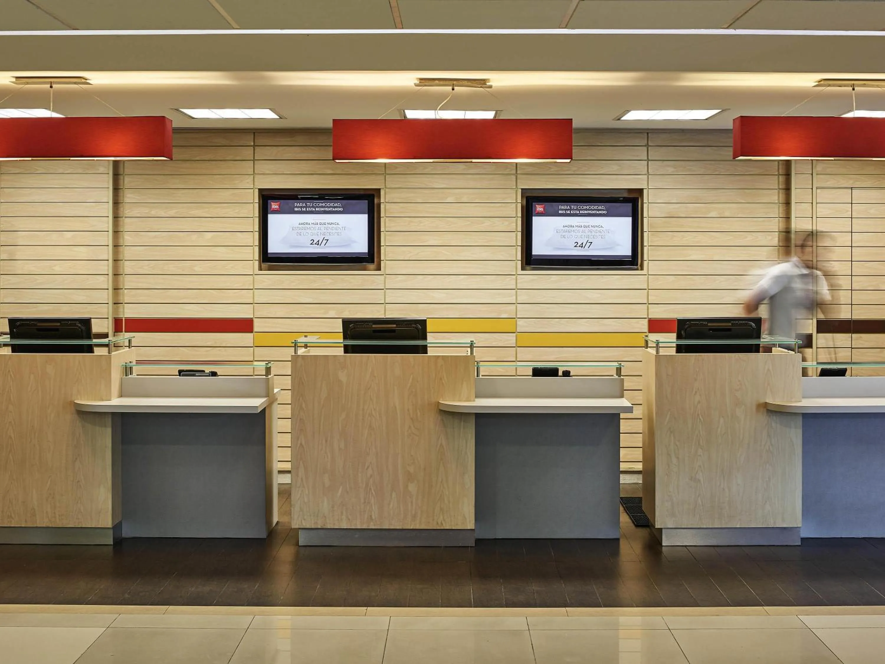 Property building in Ibis Cancun Centro