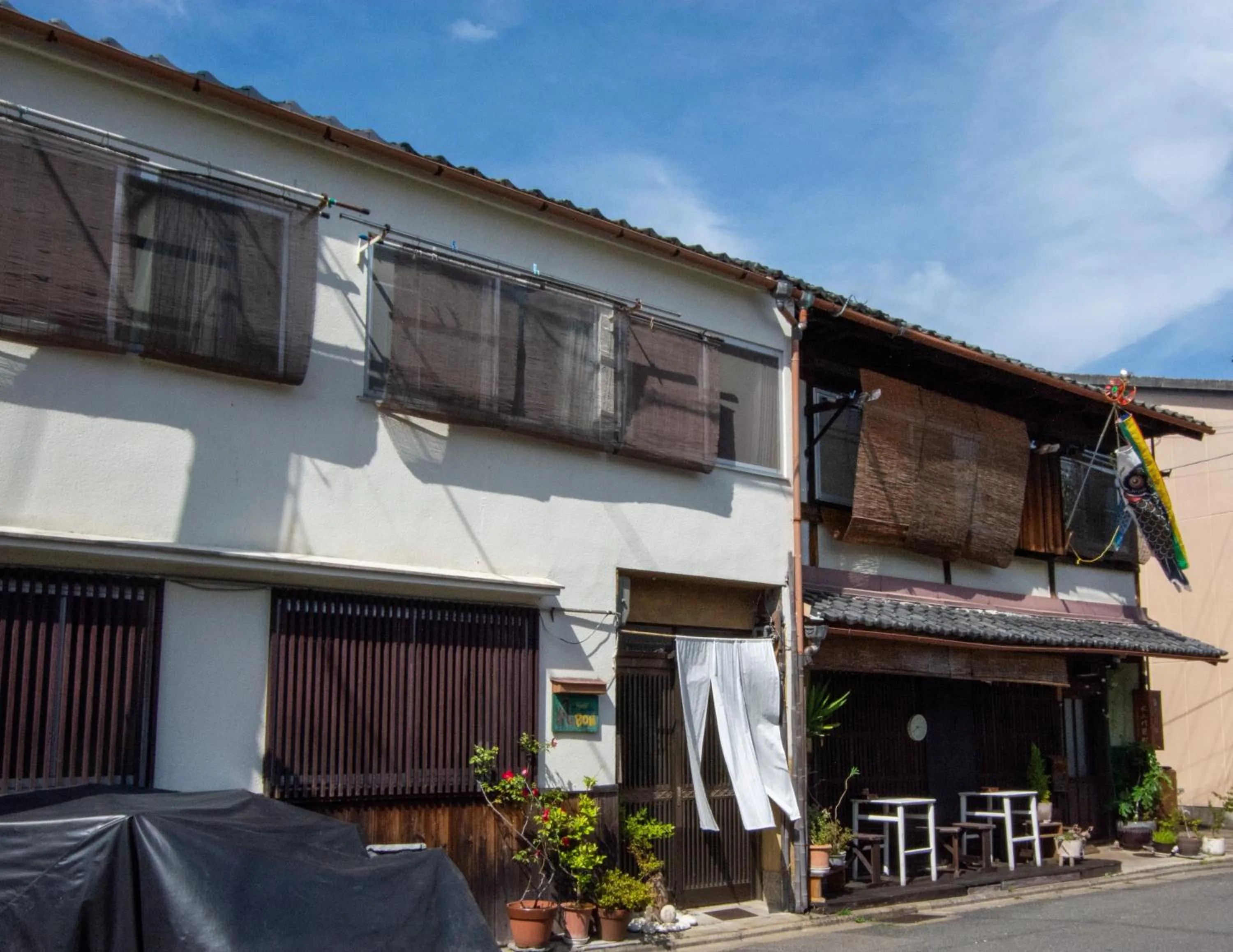 Property building in Guesthouse Bon